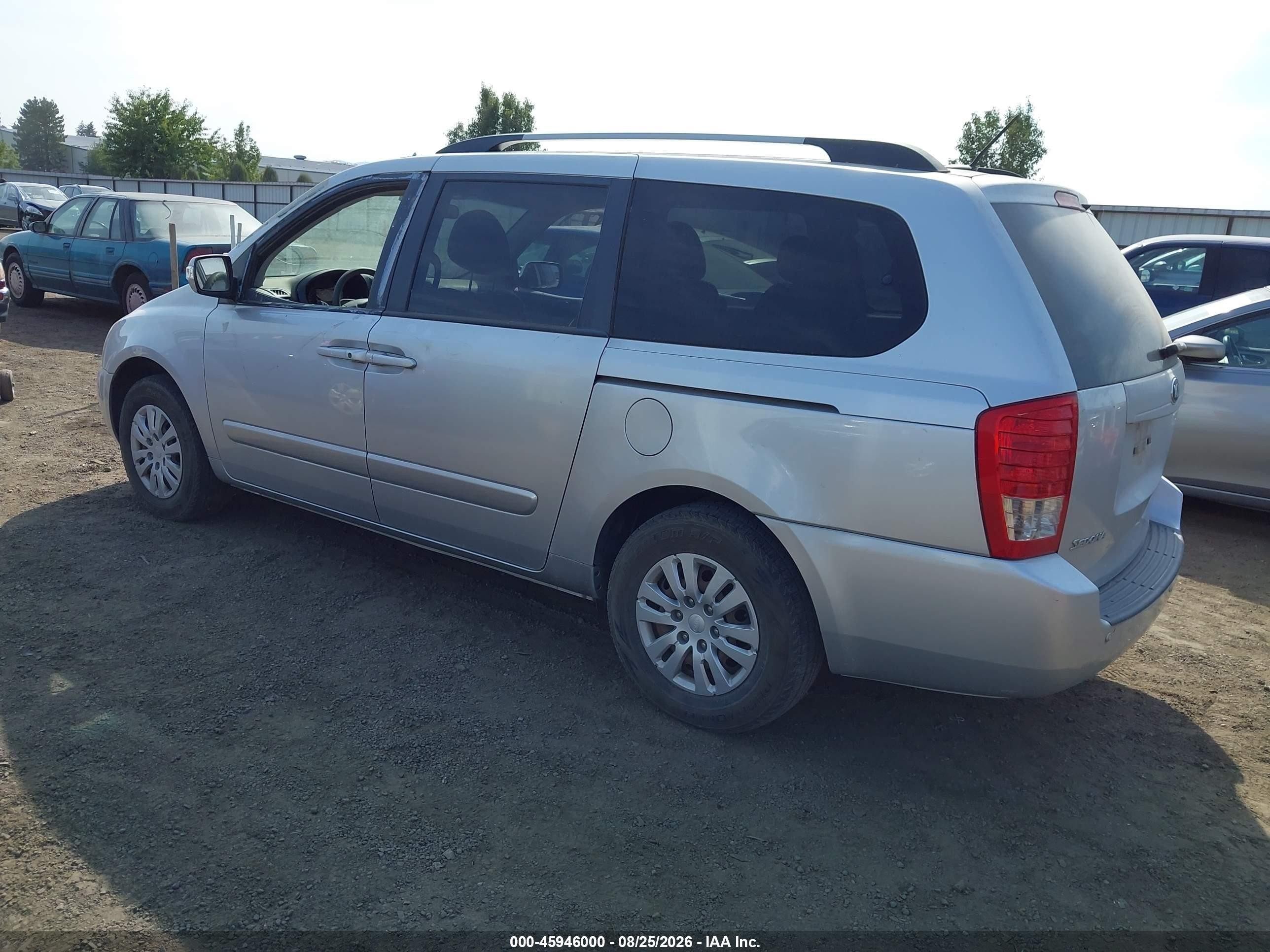 2014 Kia Sedona Lx Silver vin: KNDMG4C77E6543251