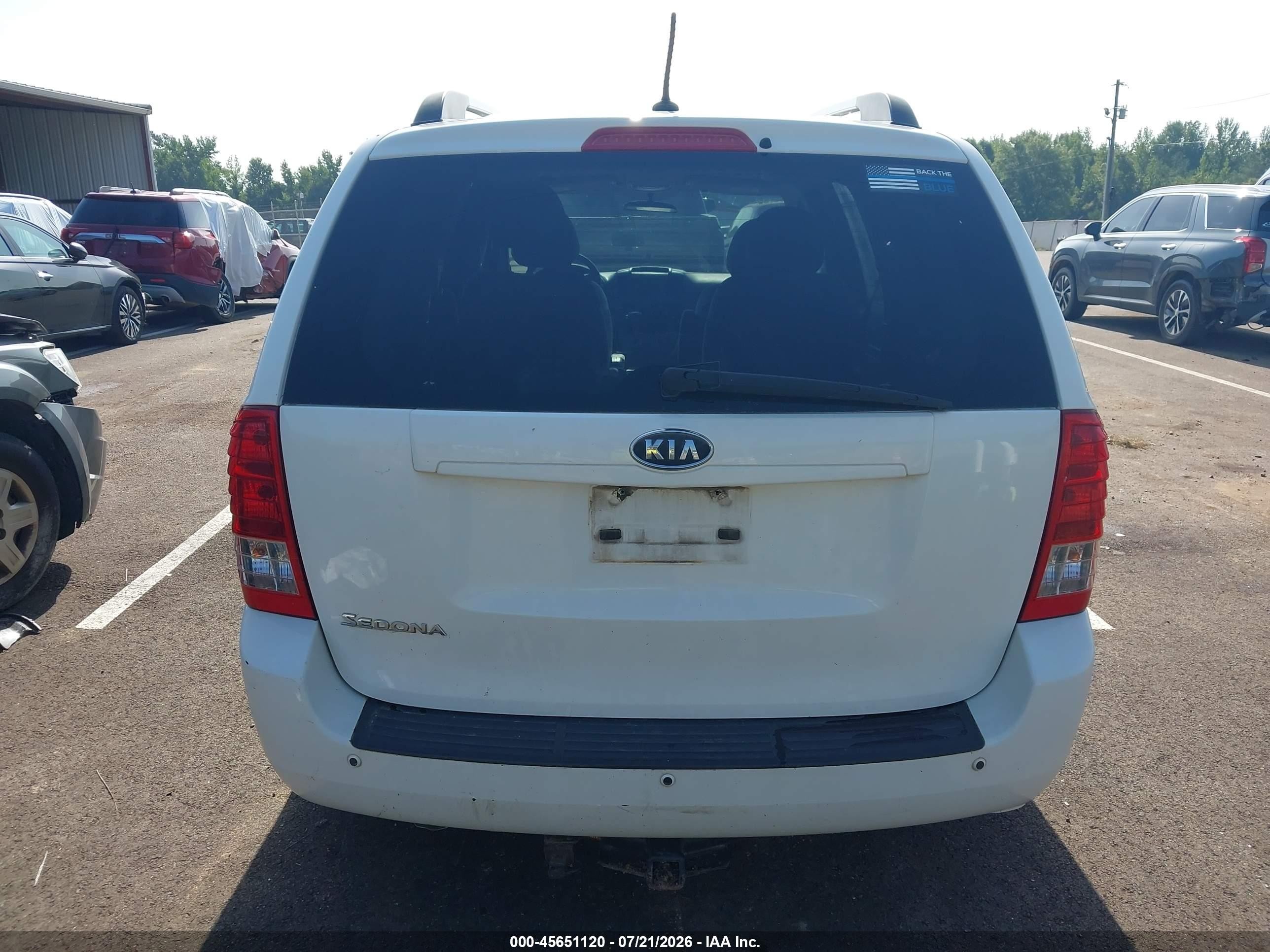 2012 Kia Sedona Lx White vin: KNDMG4C78C6441082