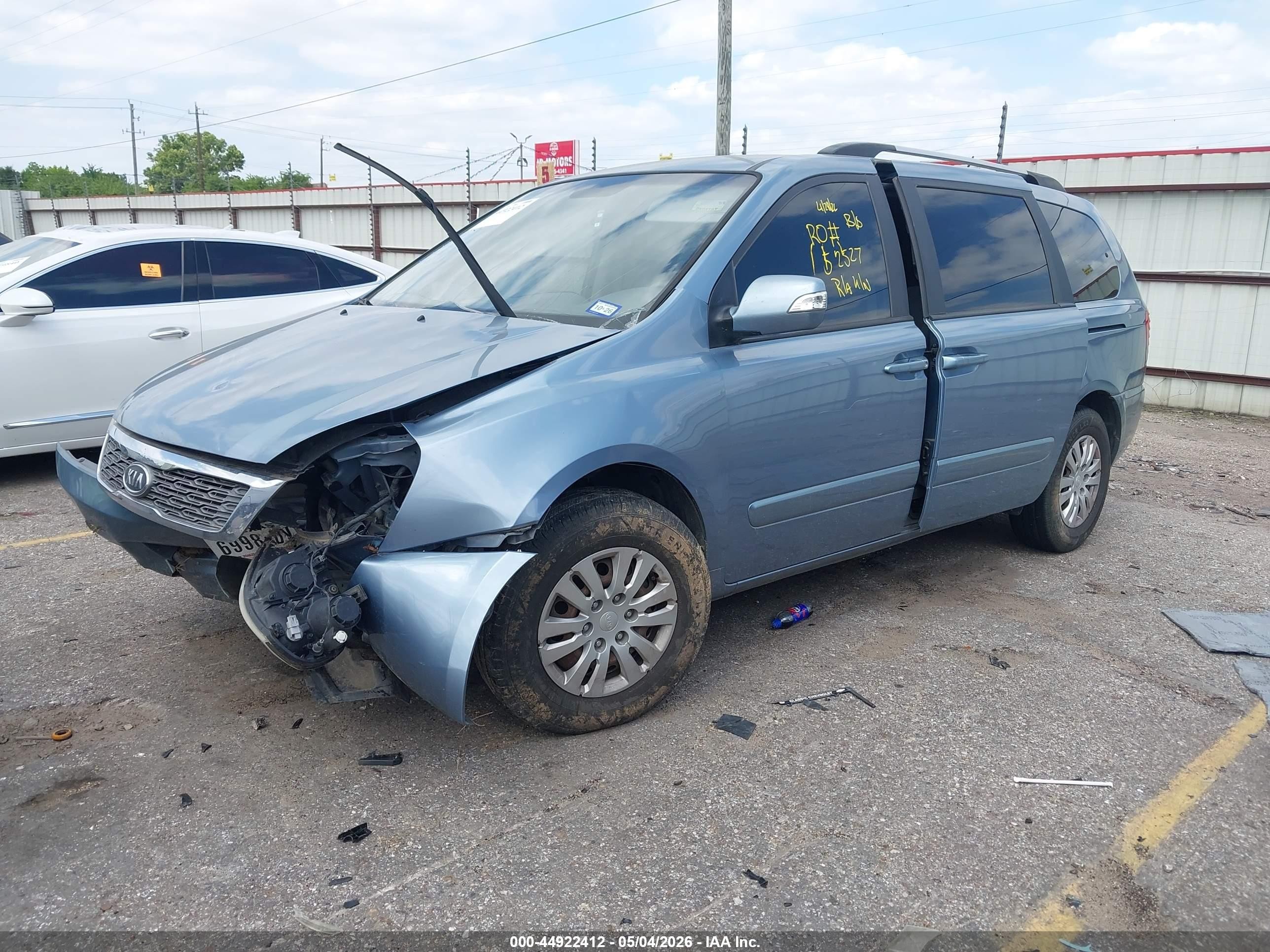 2012 Kia Sedona Lx Blue vin: KNDMG4C78C6463227