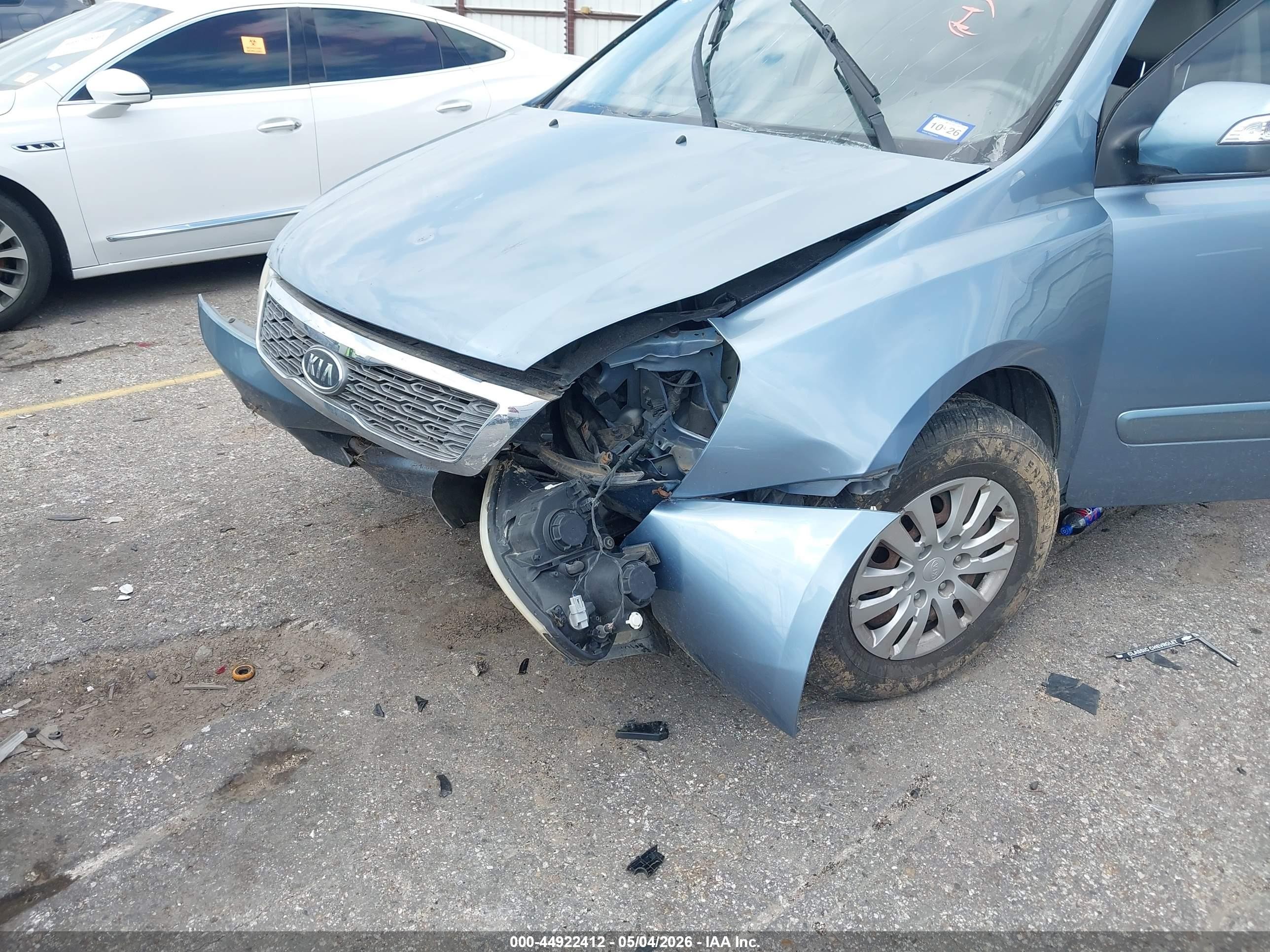 2012 Kia Sedona Lx Blue vin: KNDMG4C78C6463227