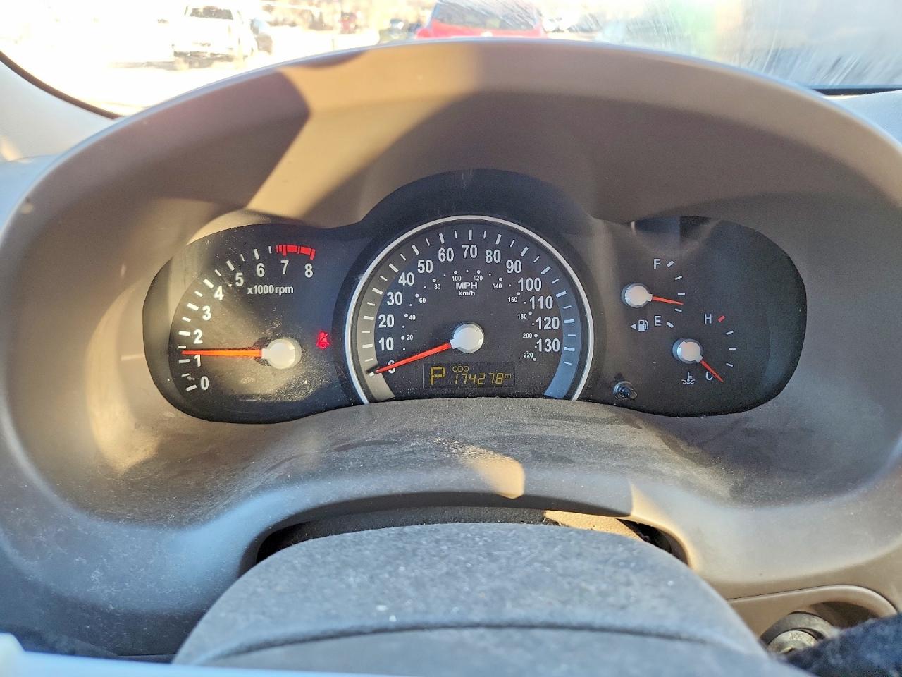 2012 Kia Sedona Lx Maroon vin: KNDMG4C78C6502995