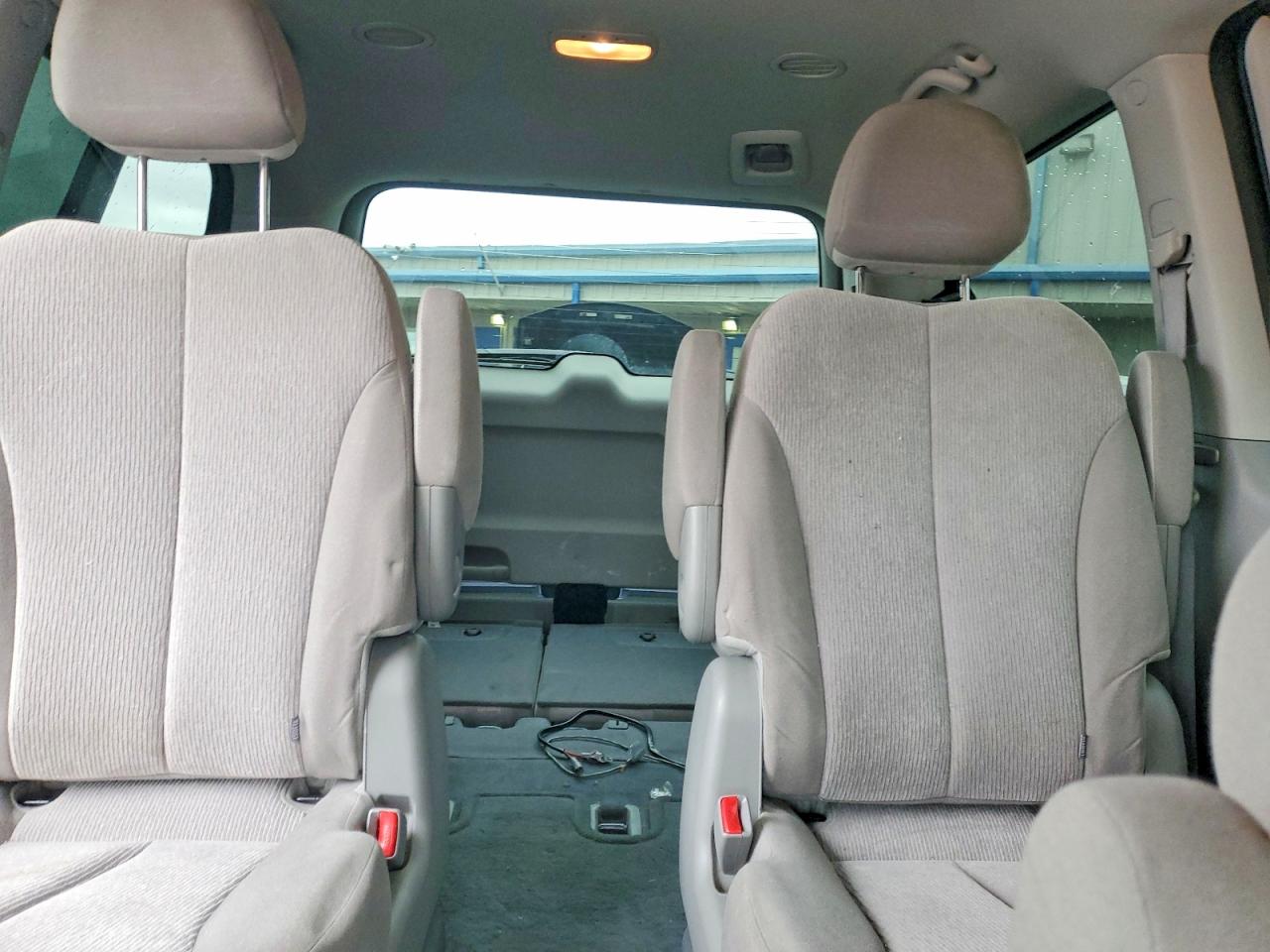 2014 Kia Sedona Lx Blue vin: KNDMG4C78E6584956