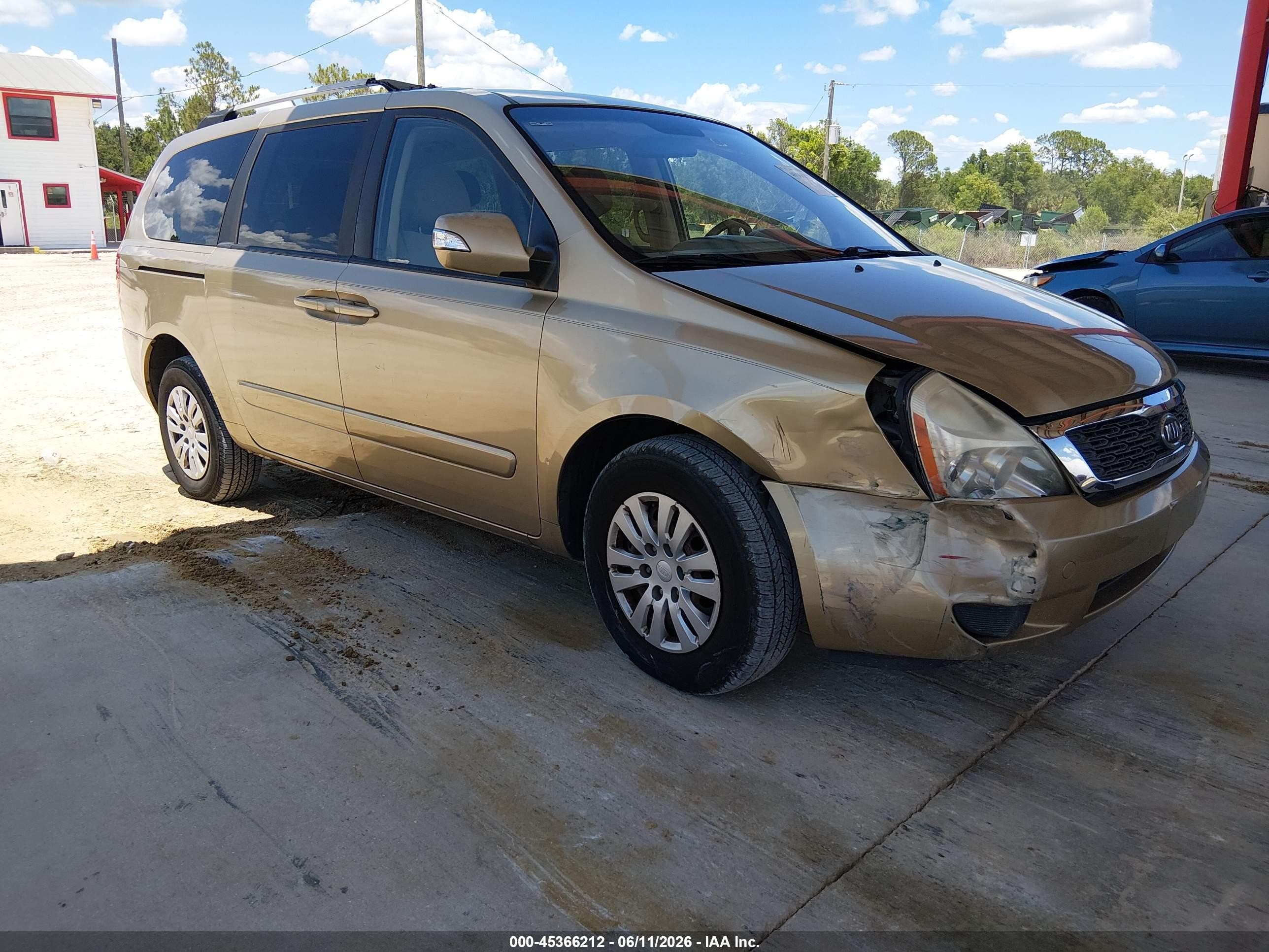 2011 Kia Sedona Lx Champagne vin: KNDMG4C79B6405044