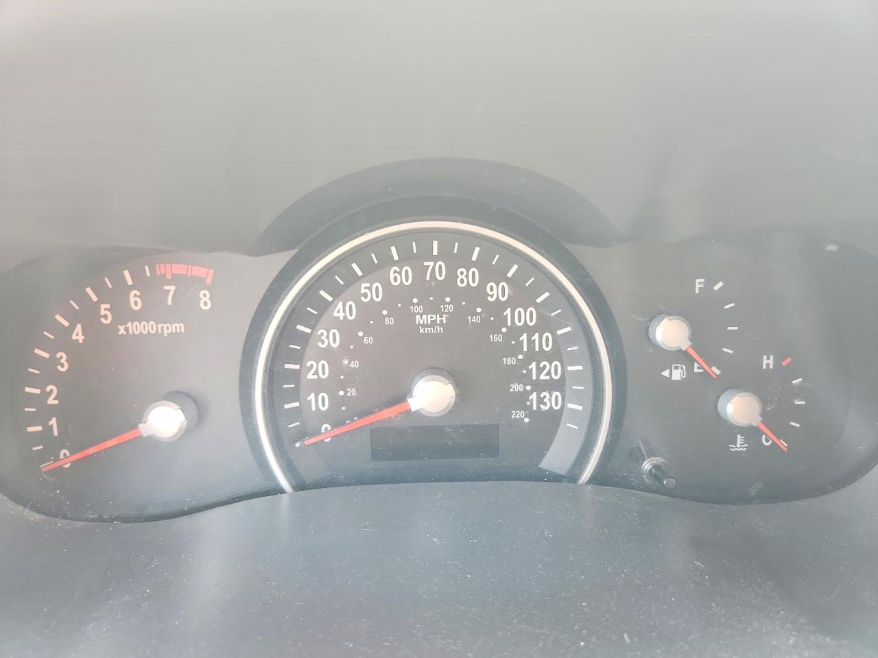 2012 Kia Sedona Lx Silver vin: KNDMG4C79C6433783