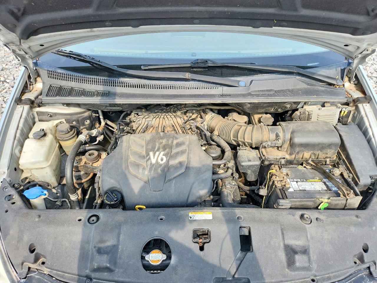 2012 Kia Sedona Lx Silver vin: KNDMG4C79C6433783