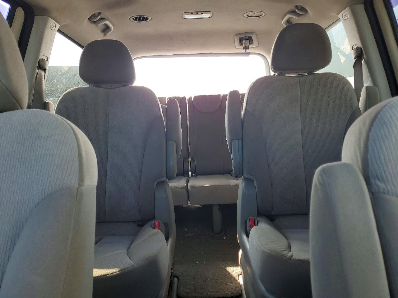 2012 Kia Sedona Lx Blue vin: KNDMG4C79C6471191