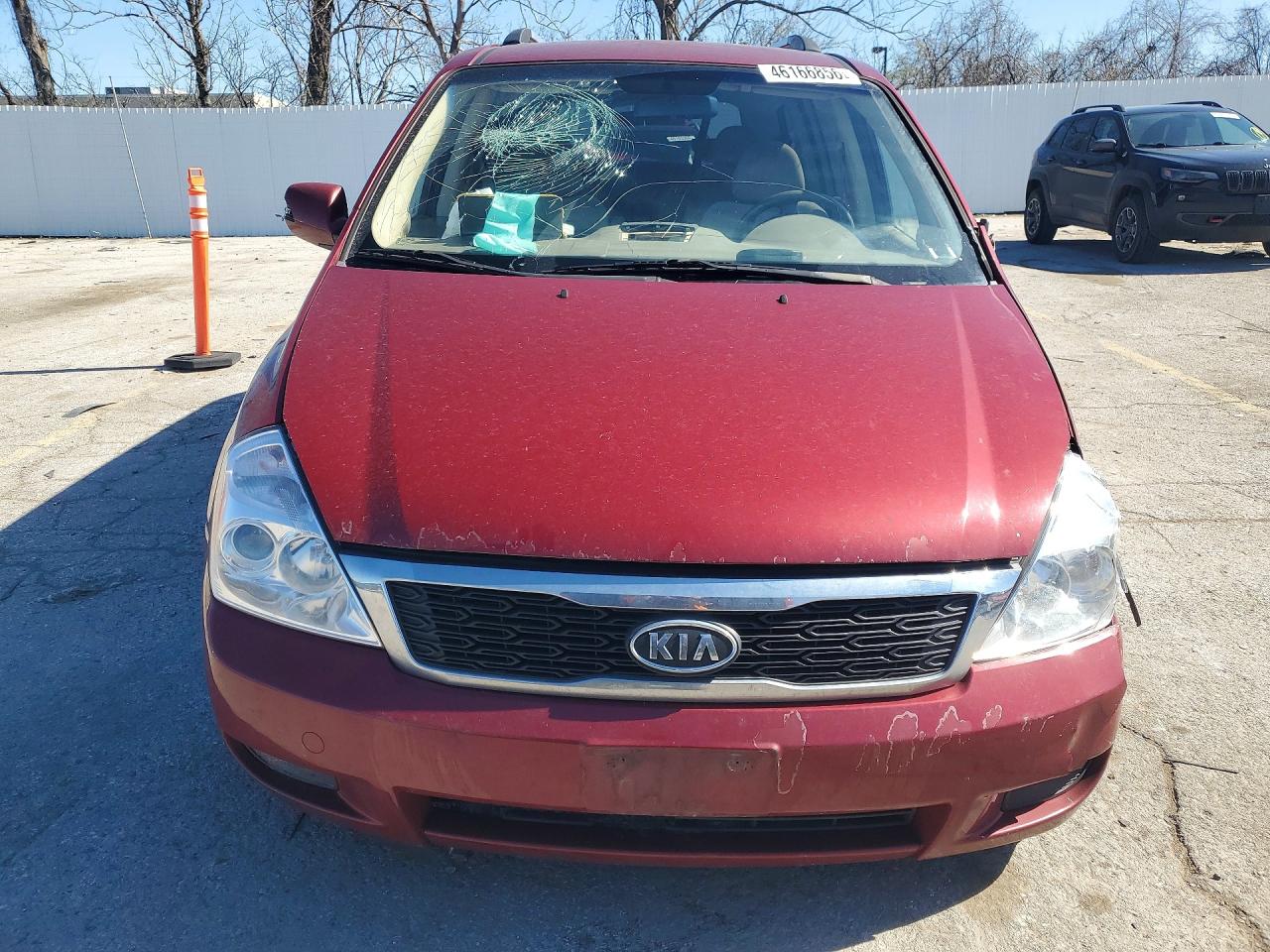 2011 Kia Sedona Lx Red vin: KNDMG4C7XB6364701
