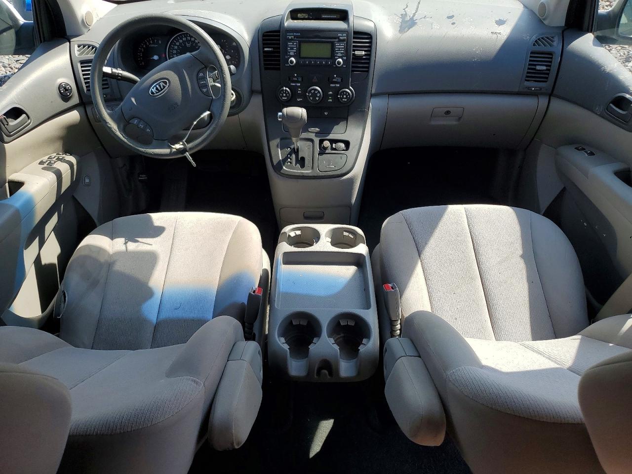 2011 Kia Sedona Lx Silver vin: KNDMG4C7XB6370109