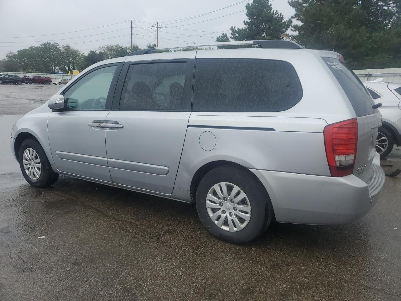 2011 Kia Sedona Lx Silver vin: KNDMG4C7XB6378064