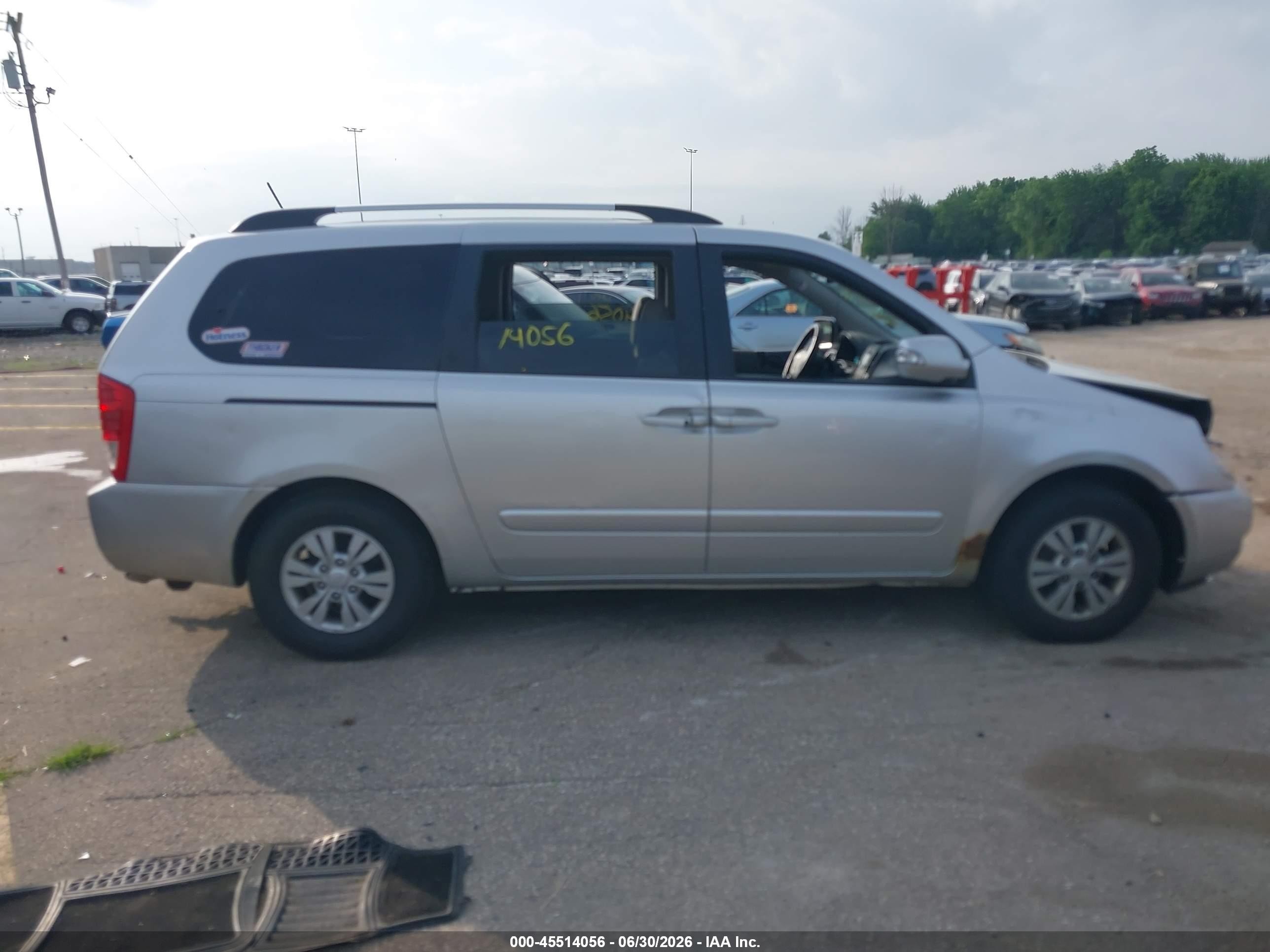 2012 Kia Sedona Lx Gray vin: KNDMG4C7XC6431508