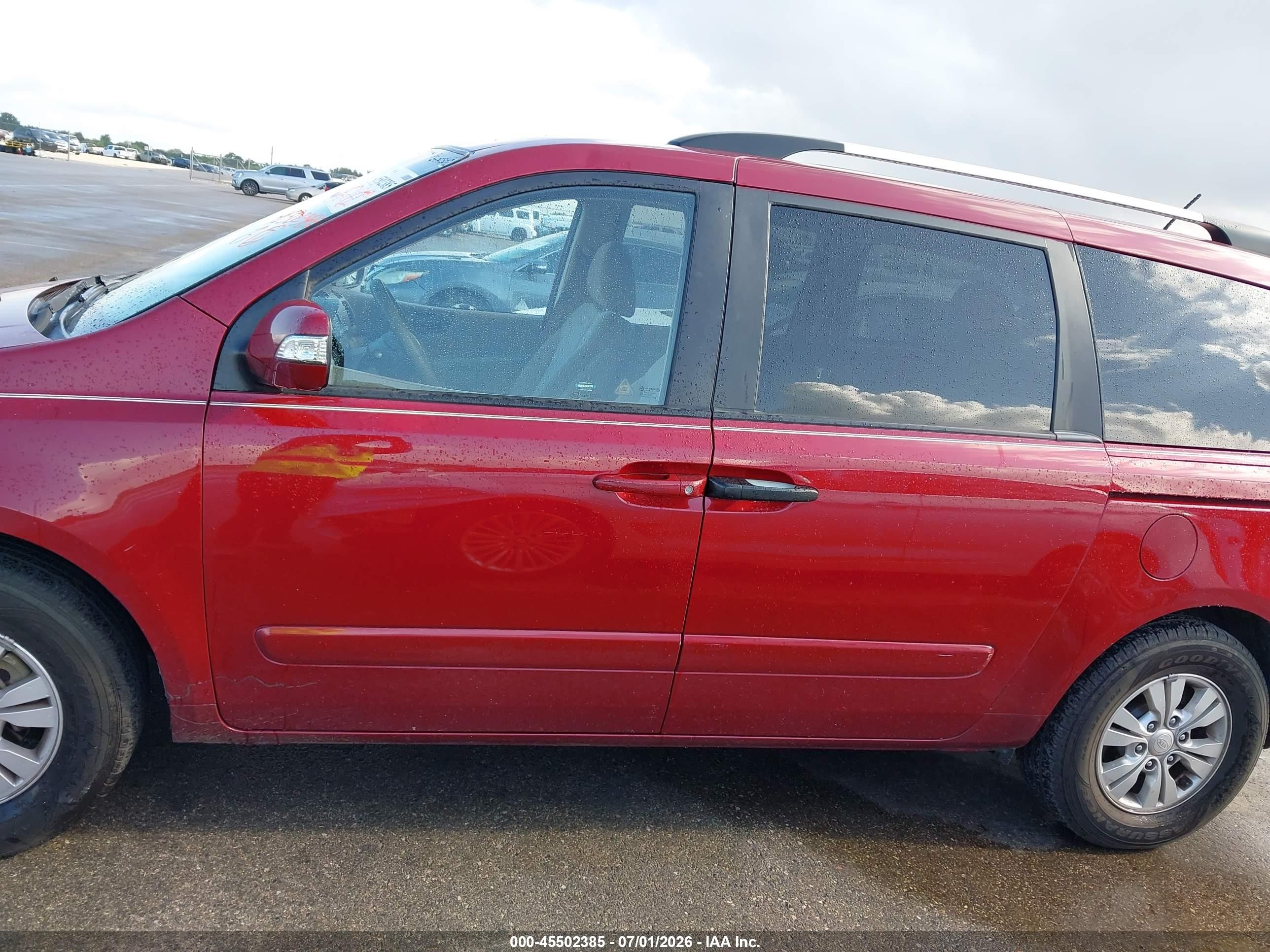 2012 Kia Sedona Lx Red vin: KNDMG4C7XC6432142