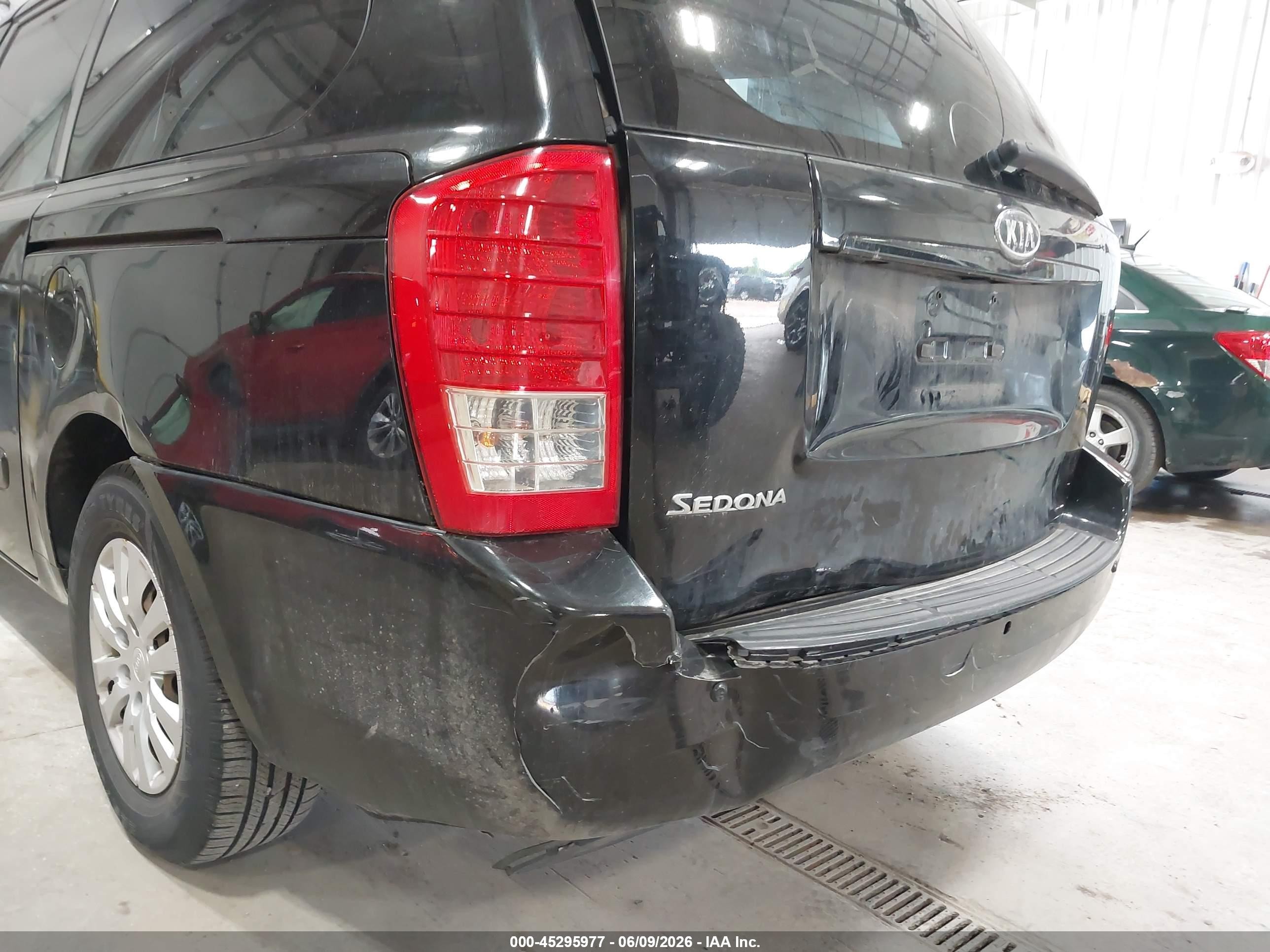 2012 Kia Sedona Lx Black vin: KNDMG4C7XC6445344