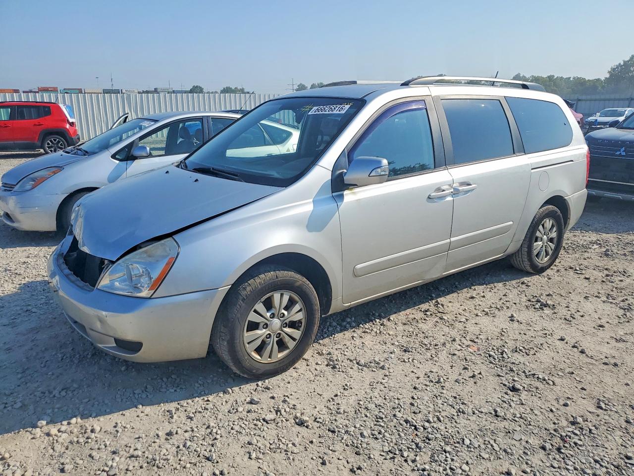 2012 Kia Sedona Lx Silver vin: KNDMG4C7XC6507583