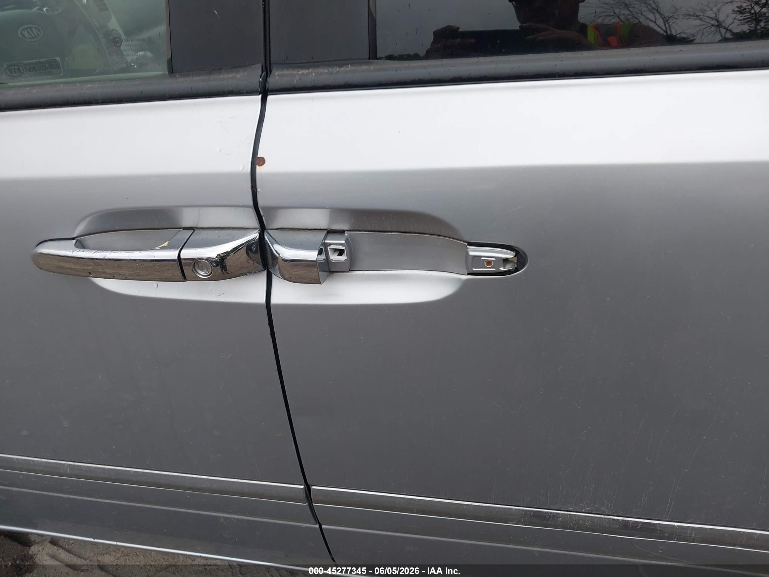 2010 Kia Sedona Ex Серебряный vin: KNDMH4C33A6337316