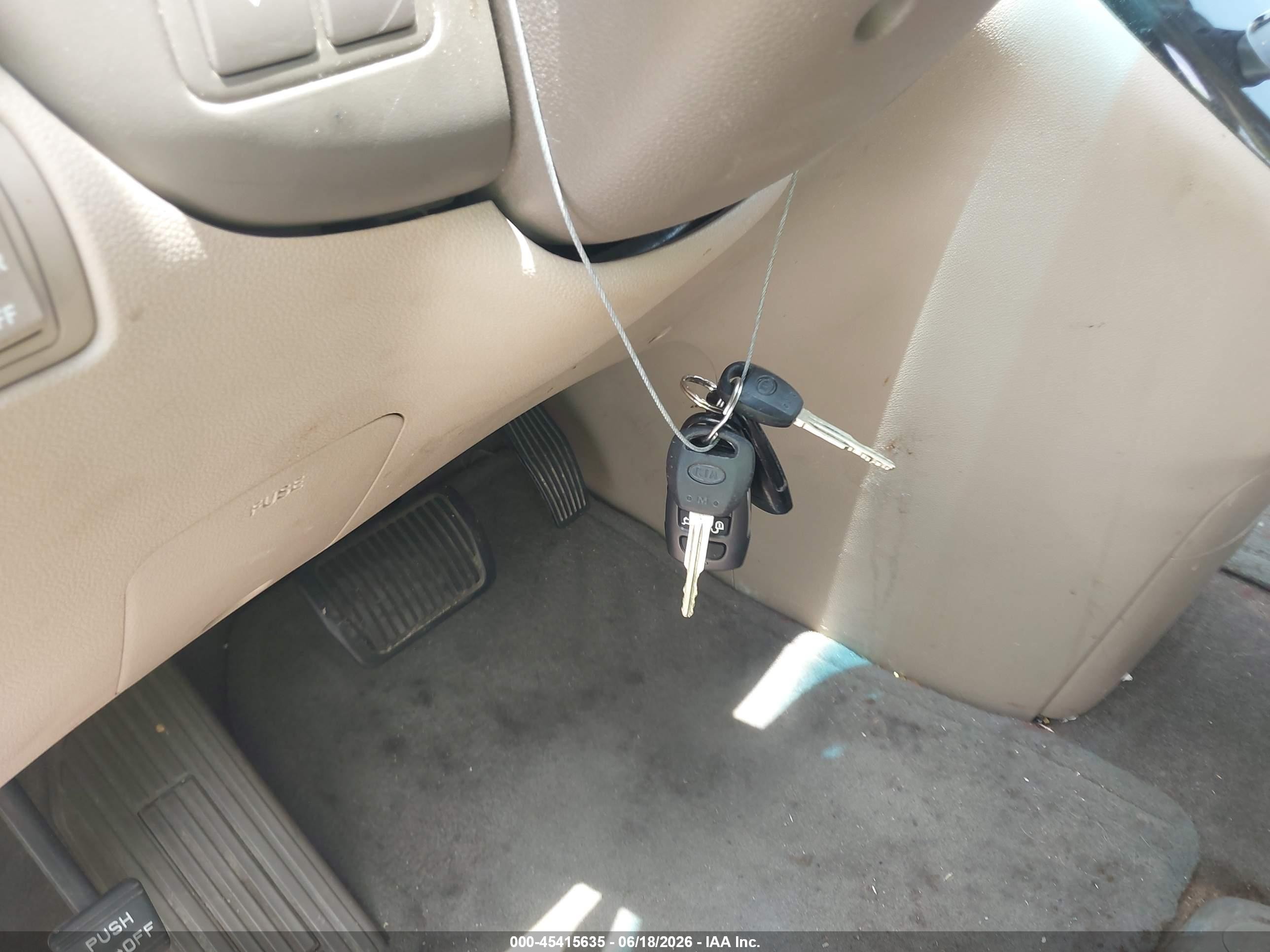 2012 Kia Sedona Ex White vin: KNDMH4C71C6485857