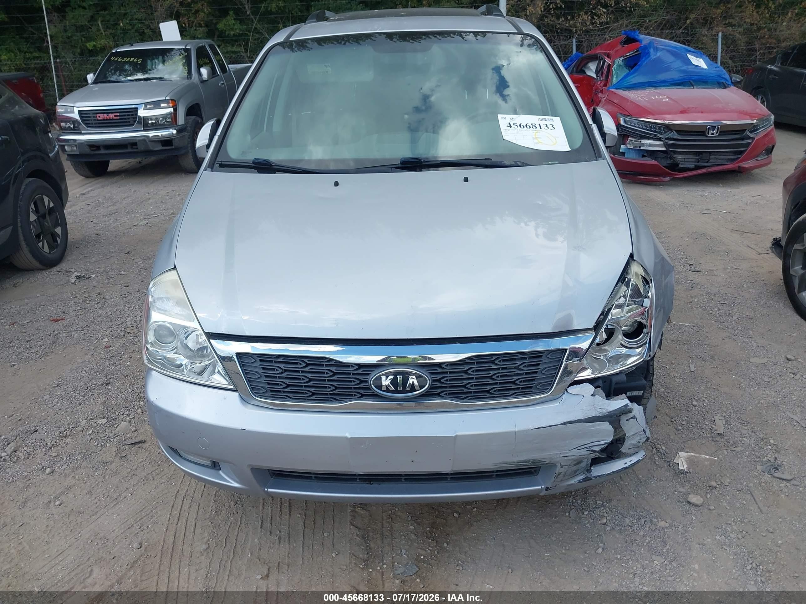 2011 Kia Sedona Ex Серебряный vin: KNDMH4C73B6386049