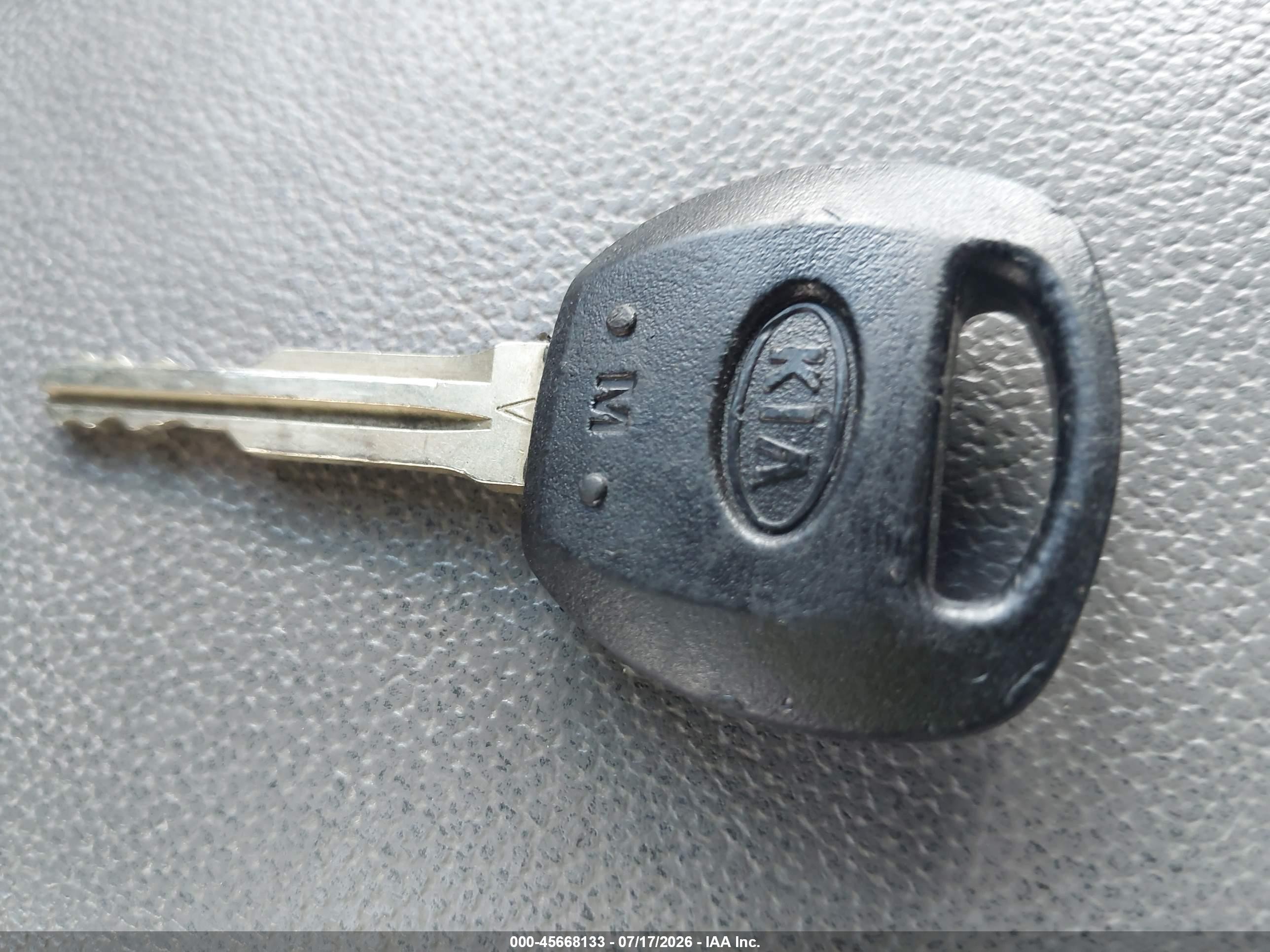 2011 Kia Sedona Ex Серебряный vin: KNDMH4C73B6386049