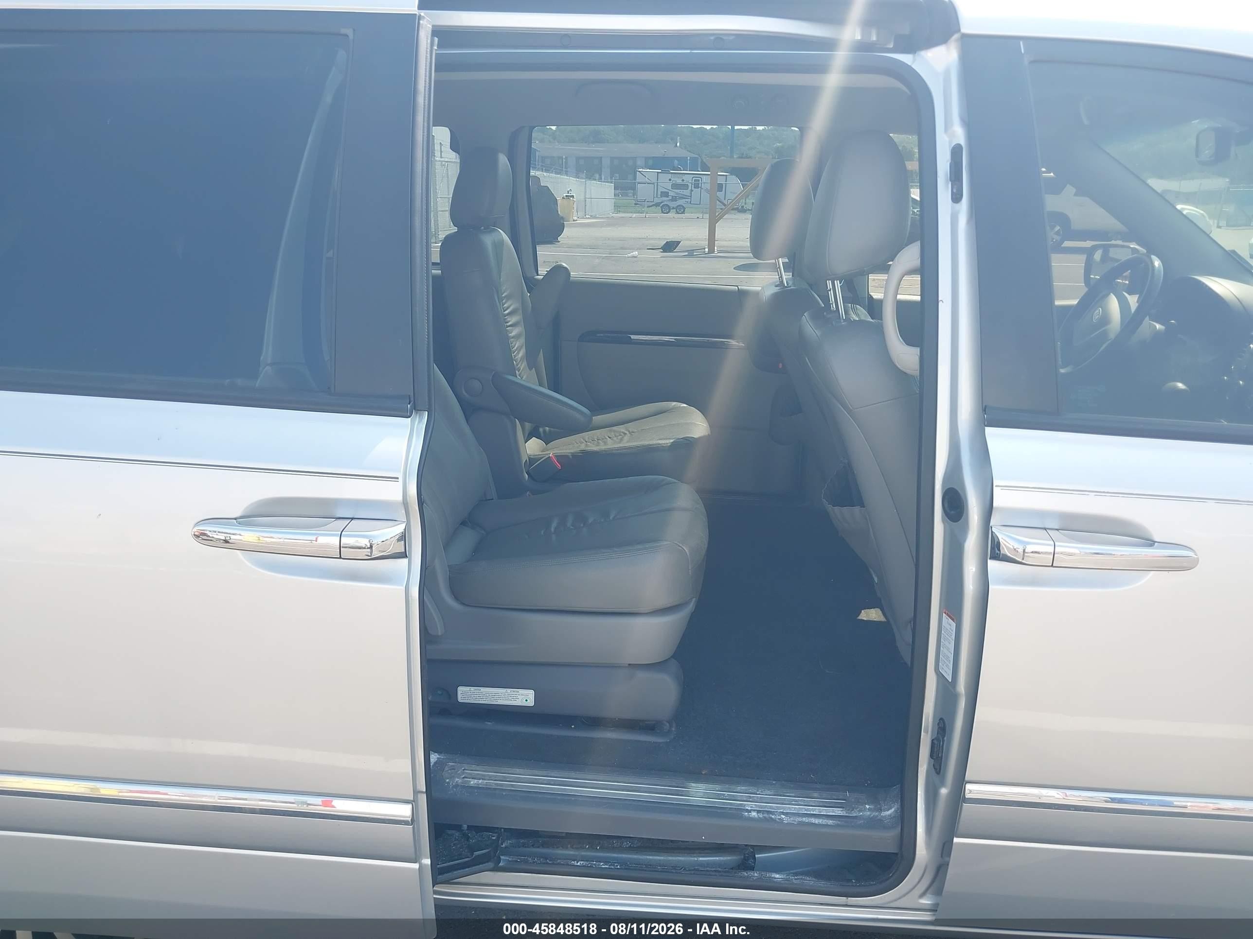 2012 Kia Sedona Ex Silver vin: KNDMH4C73C6501444