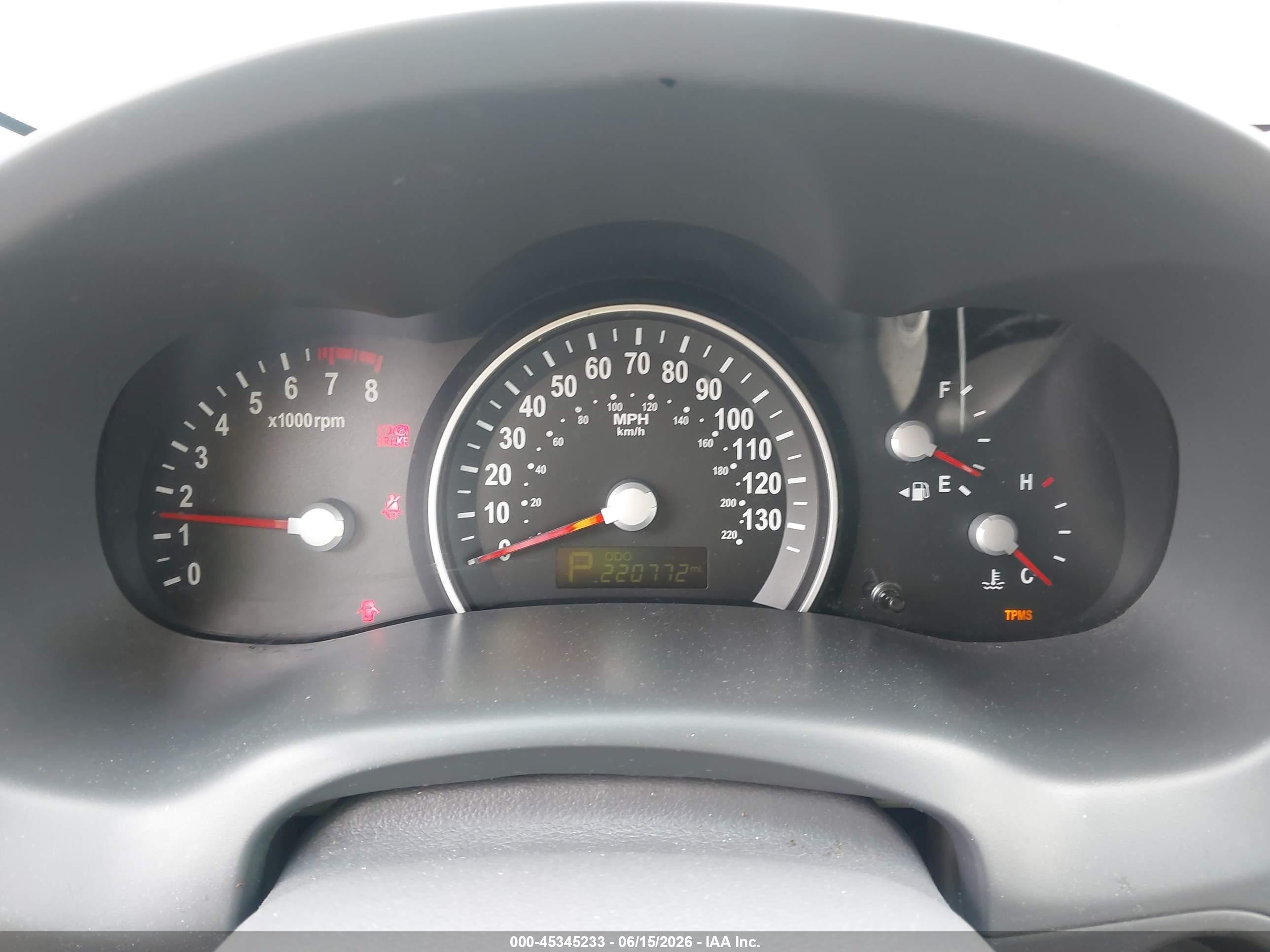 2011 Kia Sedona Ex Silver vin: KNDMH4C76B6383517