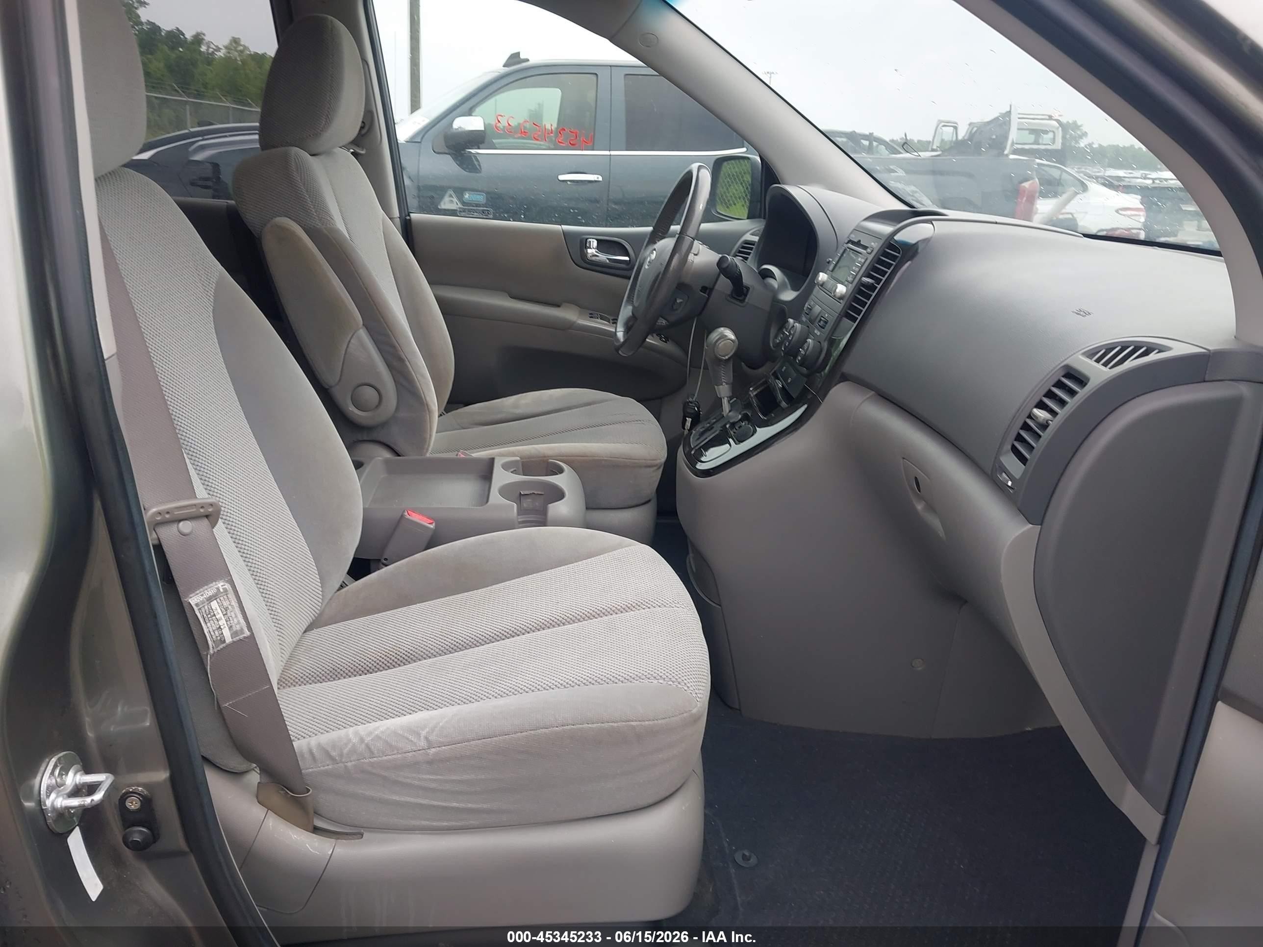 2011 Kia Sedona Ex Silver vin: KNDMH4C76B6383517