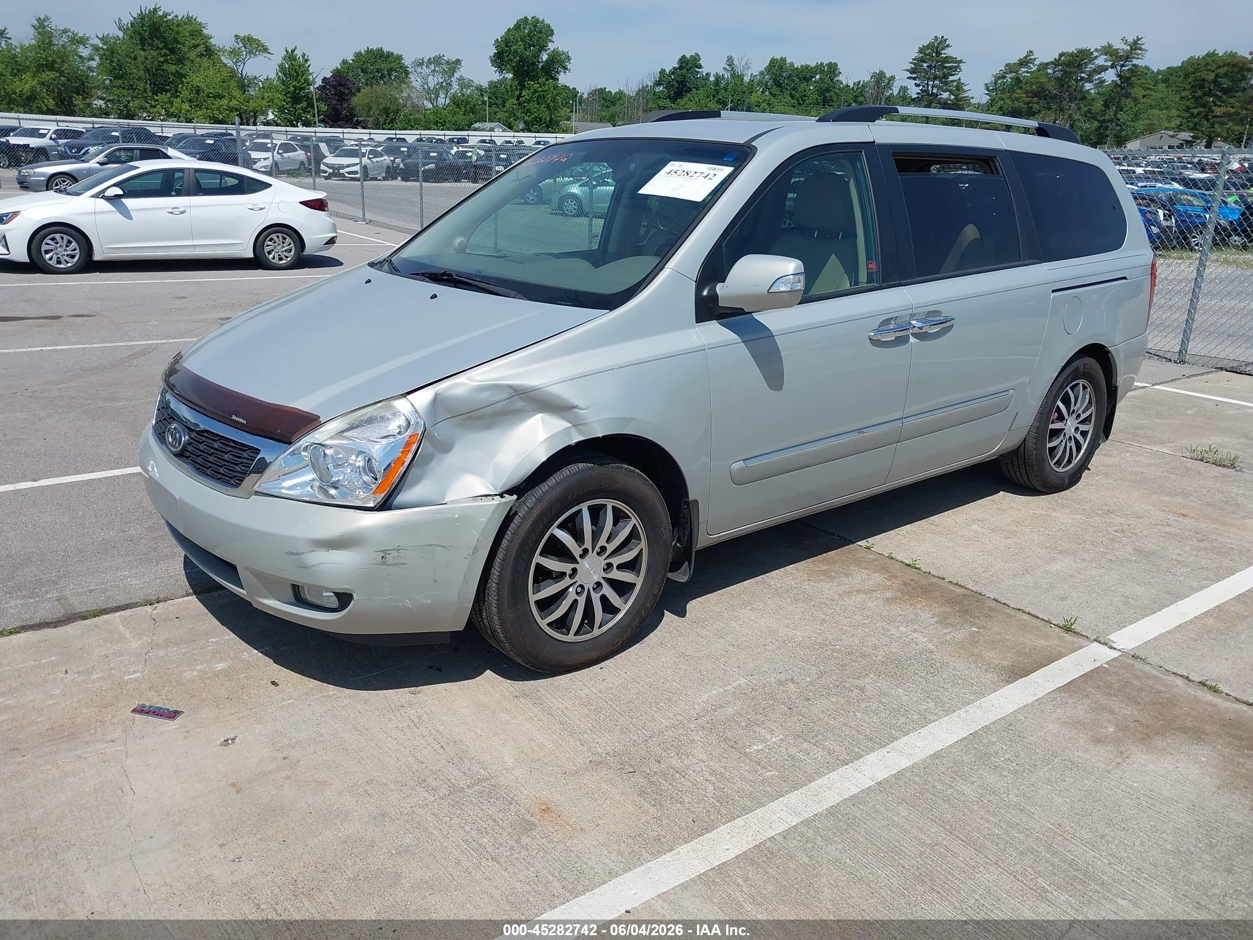 2012 Kia Sedona Ex Silver vin: KNDMH4C76C6486972