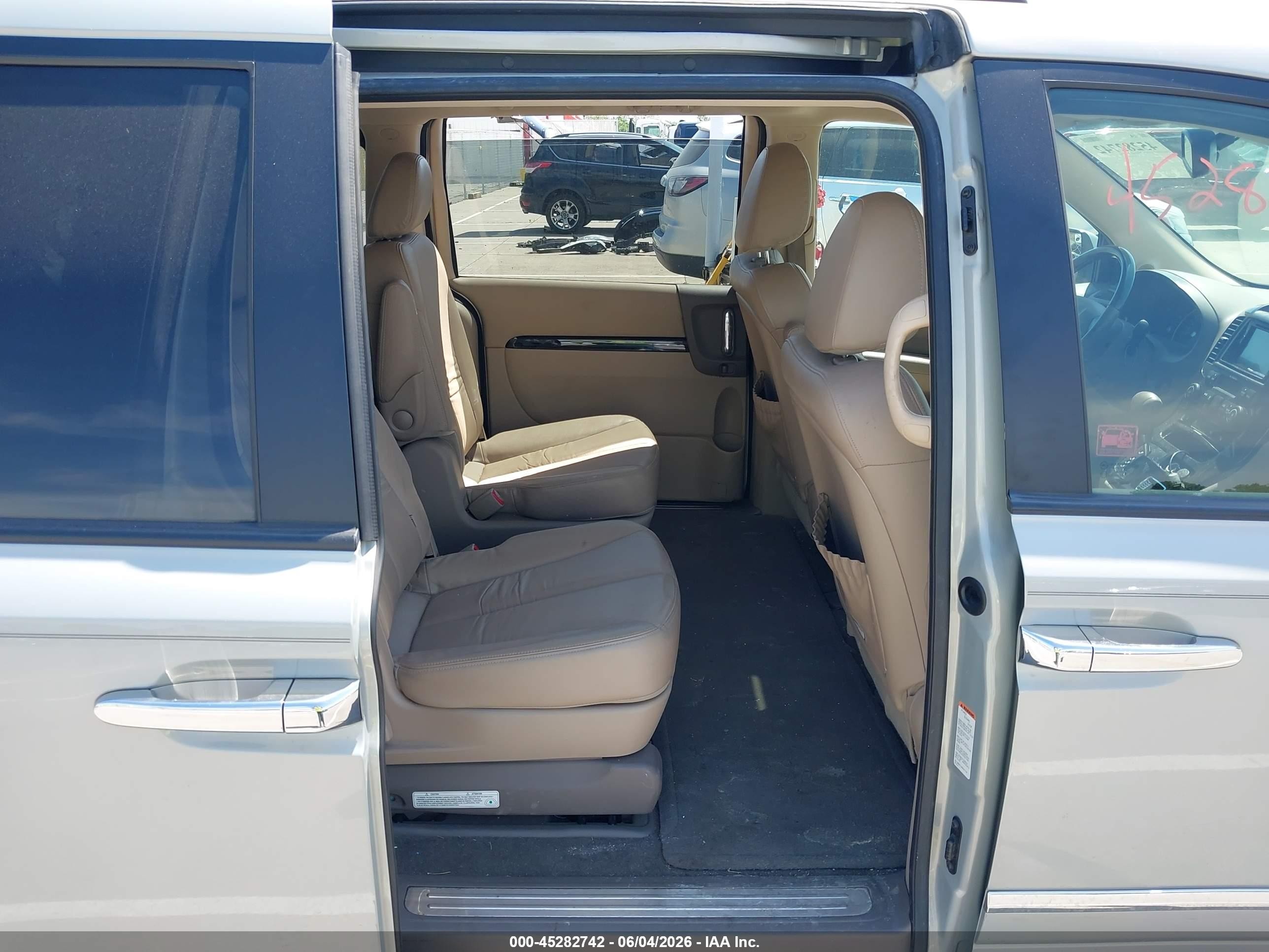 2012 Kia Sedona Ex Silver vin: KNDMH4C76C6486972
