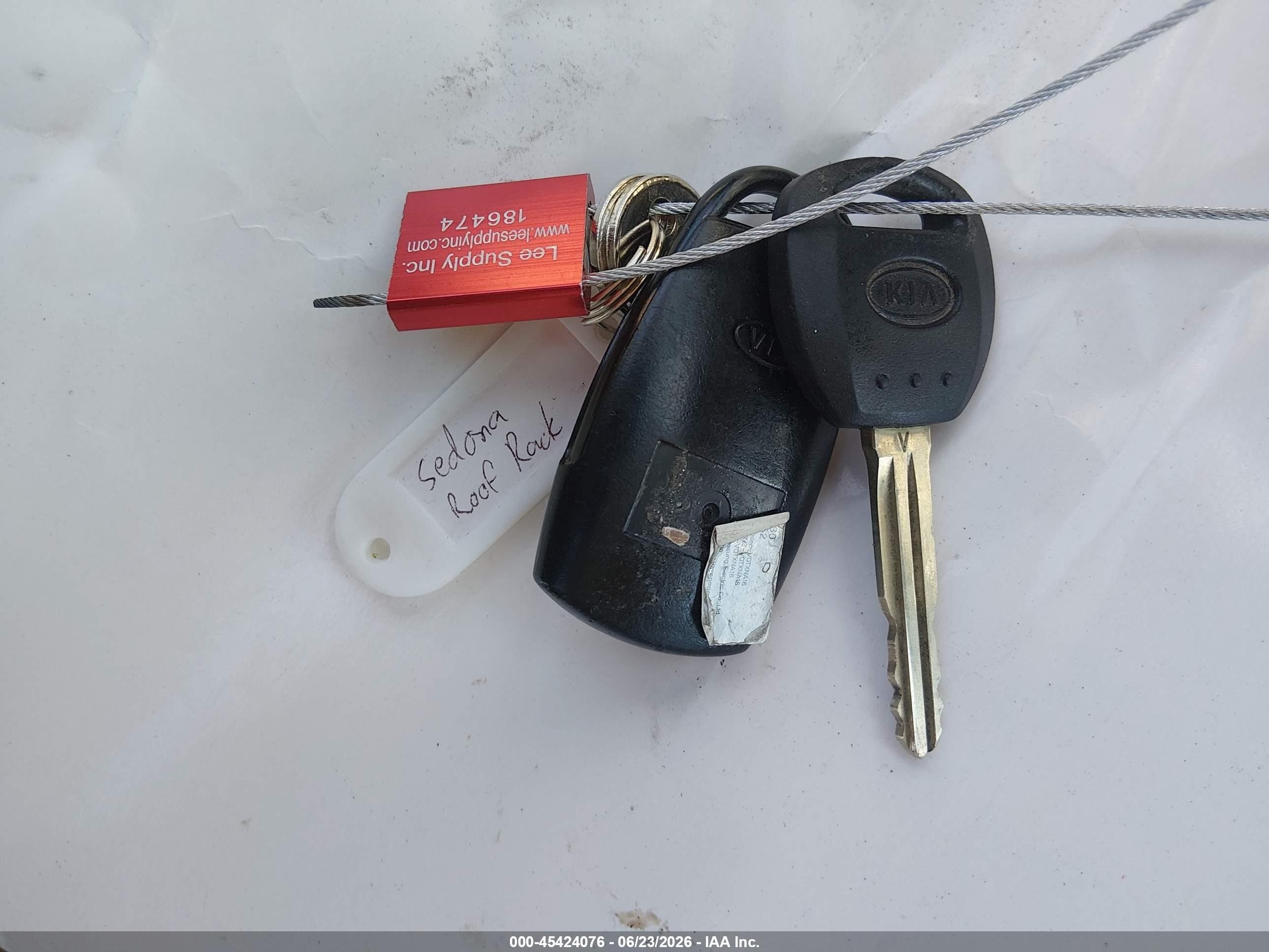 2014 Kia Sedona Ex Silver vin: KNDMH4C76E6565576