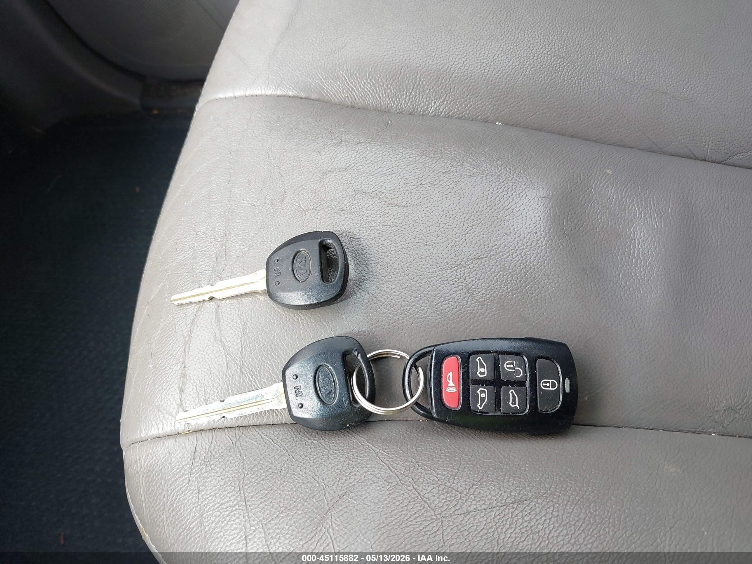 2012 Kia Sedona Ex Silver vin: KNDMH4C77C6482543