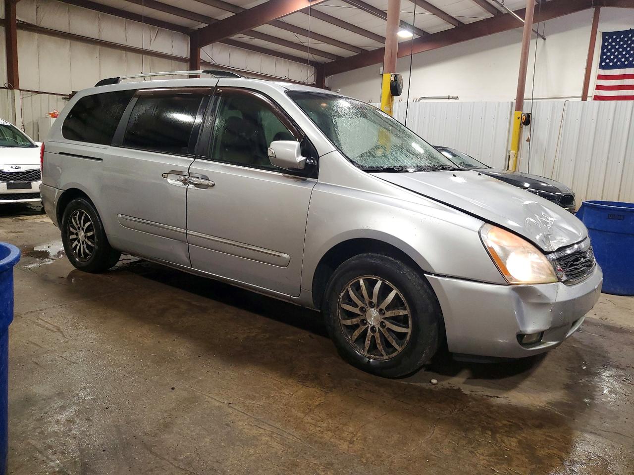 2011 Kia Sedona Ex Silver vin: KNDMH4C78B6383812