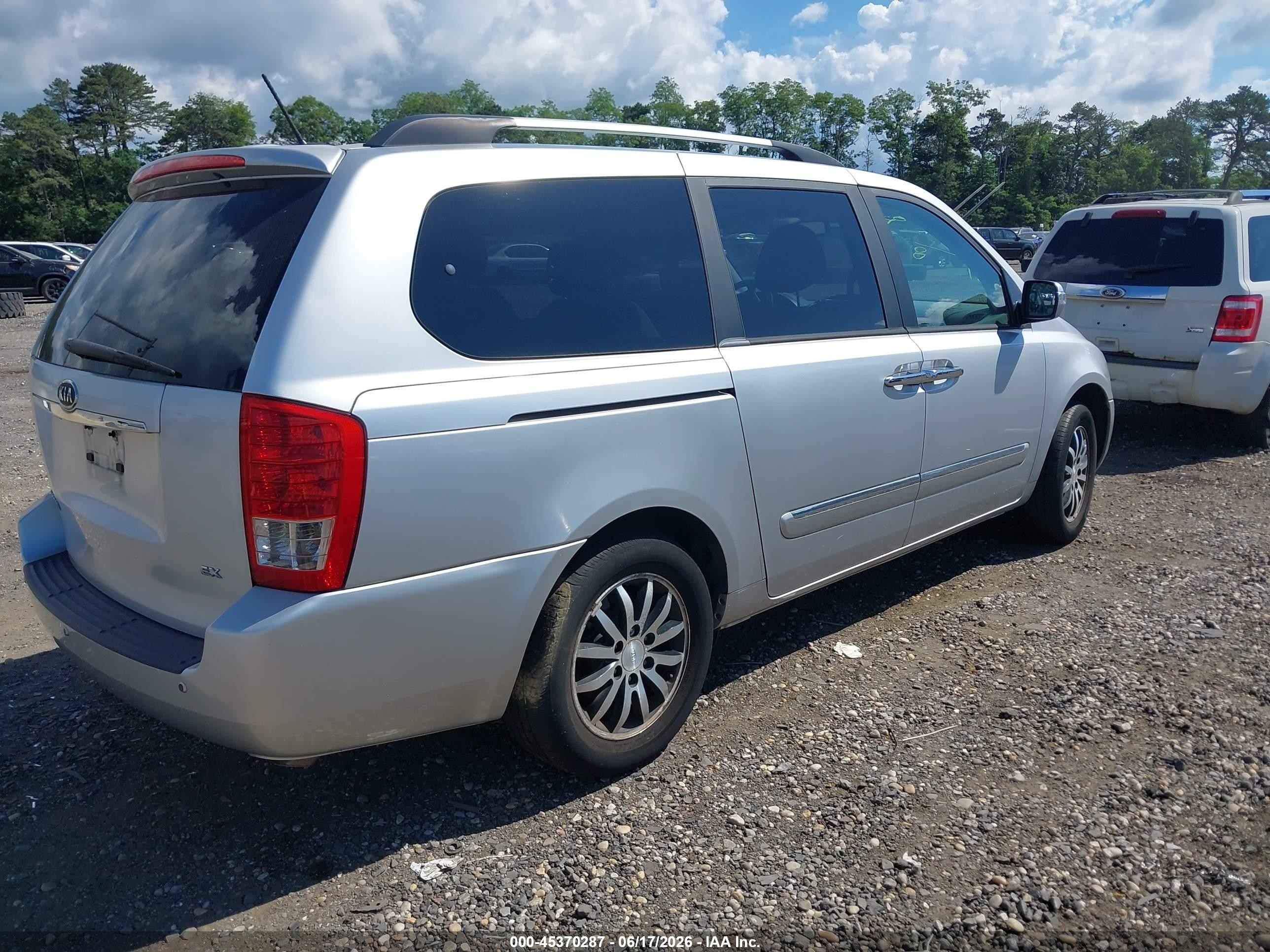 2012 Kia Sedona Ex Silver vin: KNDMH4C79C6432730