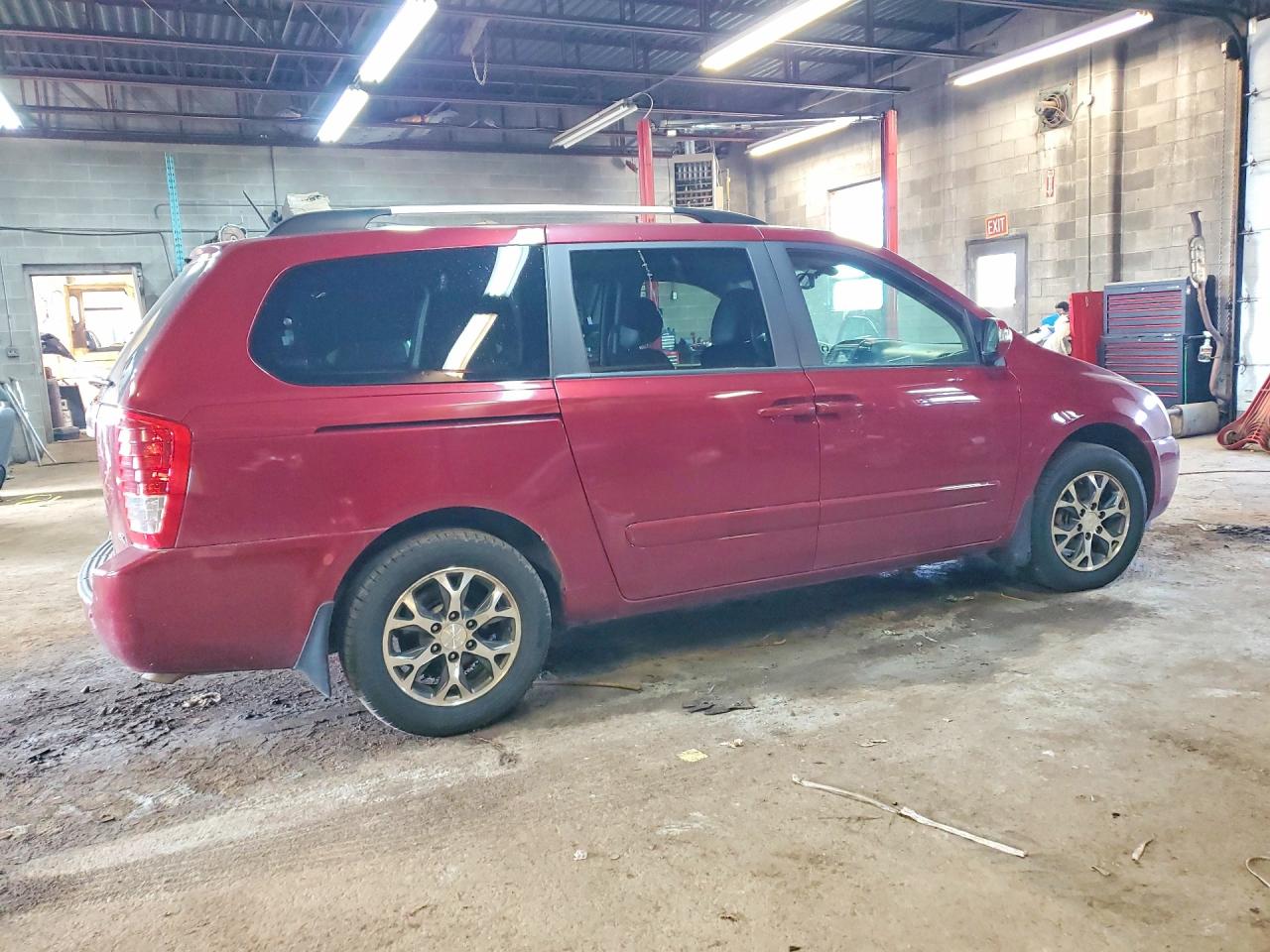 2014 Kia Sedona Ex Red vin: KNDMH4C79E6576880