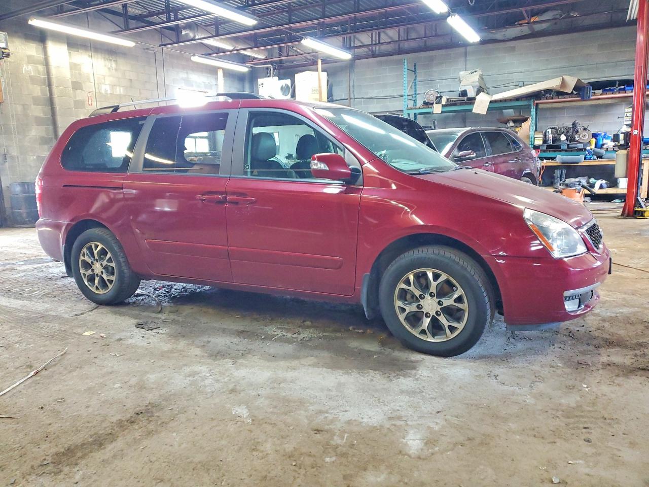 2014 Kia Sedona Ex Red vin: KNDMH4C79E6576880