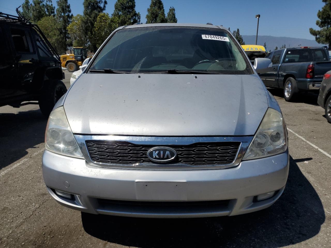 2011 Kia Sedona Ex Silver vin: KNDMH4C7XB6374013