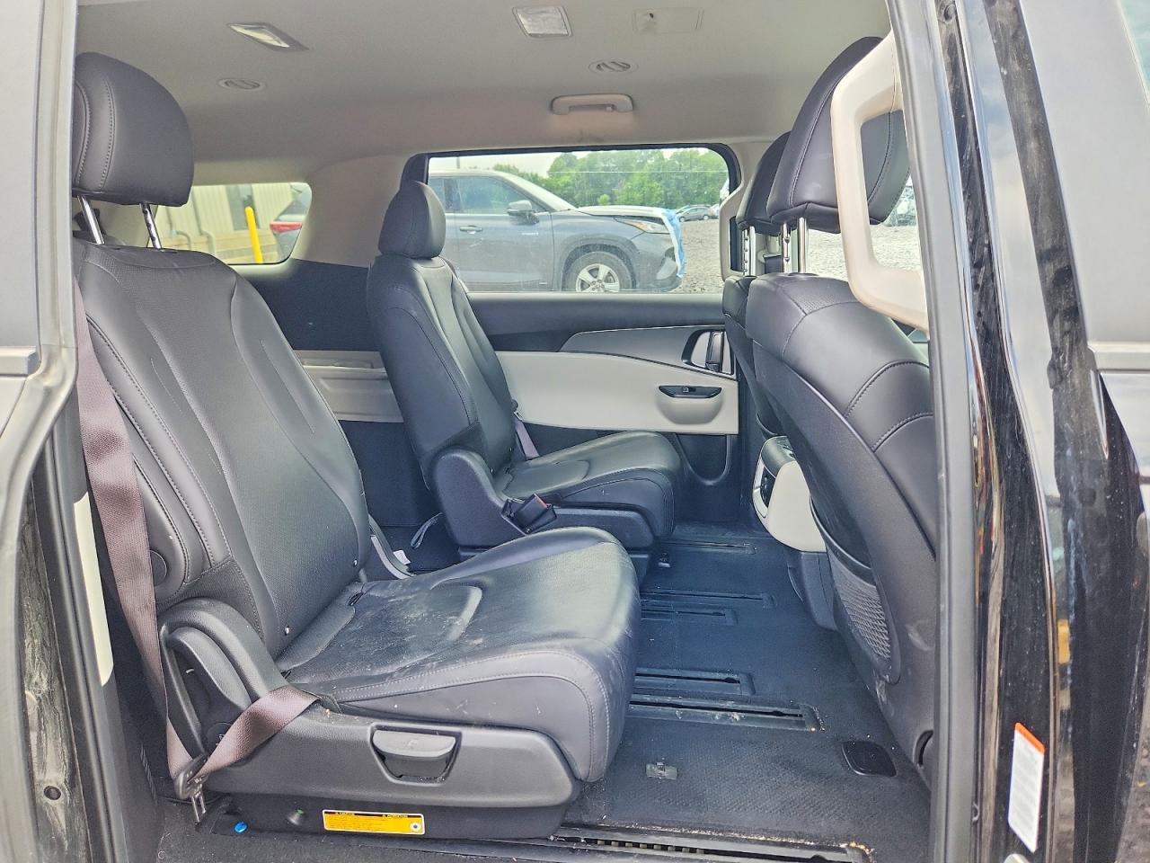 2023 Kia Carnival Lx Black vin: KNDNB4H30P6205511