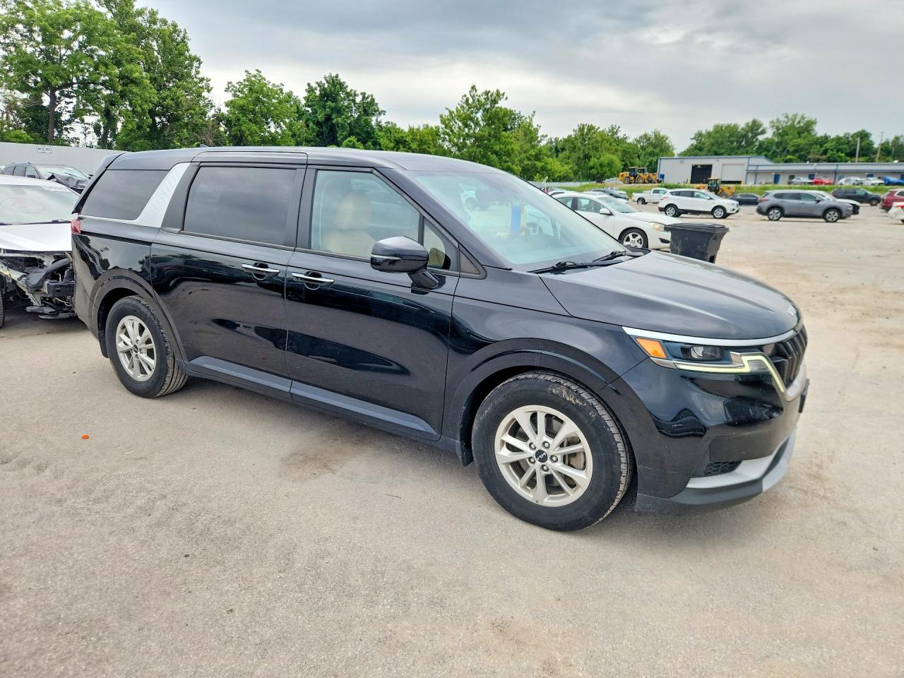 2023 Kia Carnival Lx Black vin: KNDNB4H30P6234751
