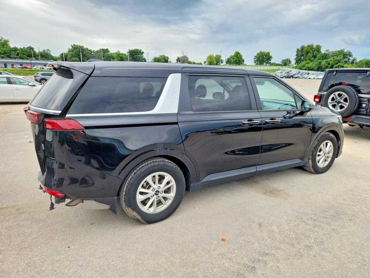 2023 Kia Carnival Lx Black vin: KNDNB4H30P6234751