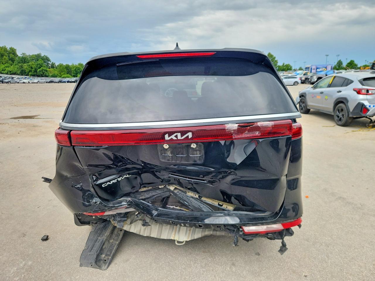 2023 Kia Carnival Lx Black vin: KNDNB4H30P6234751