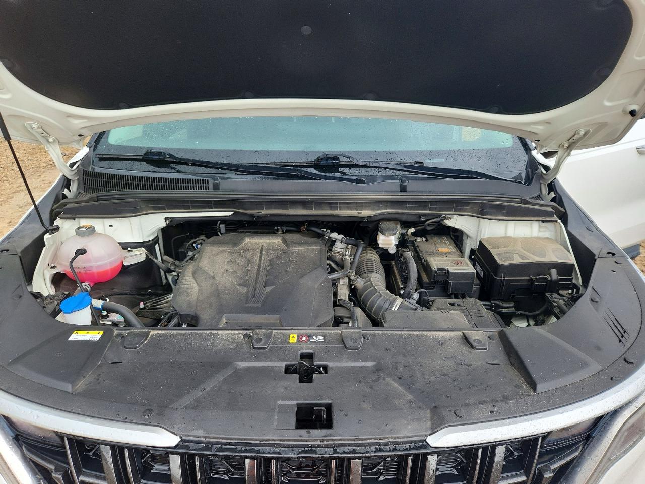 2023 Kia Carnival Lx Белый vin: KNDNB4H32P6194303