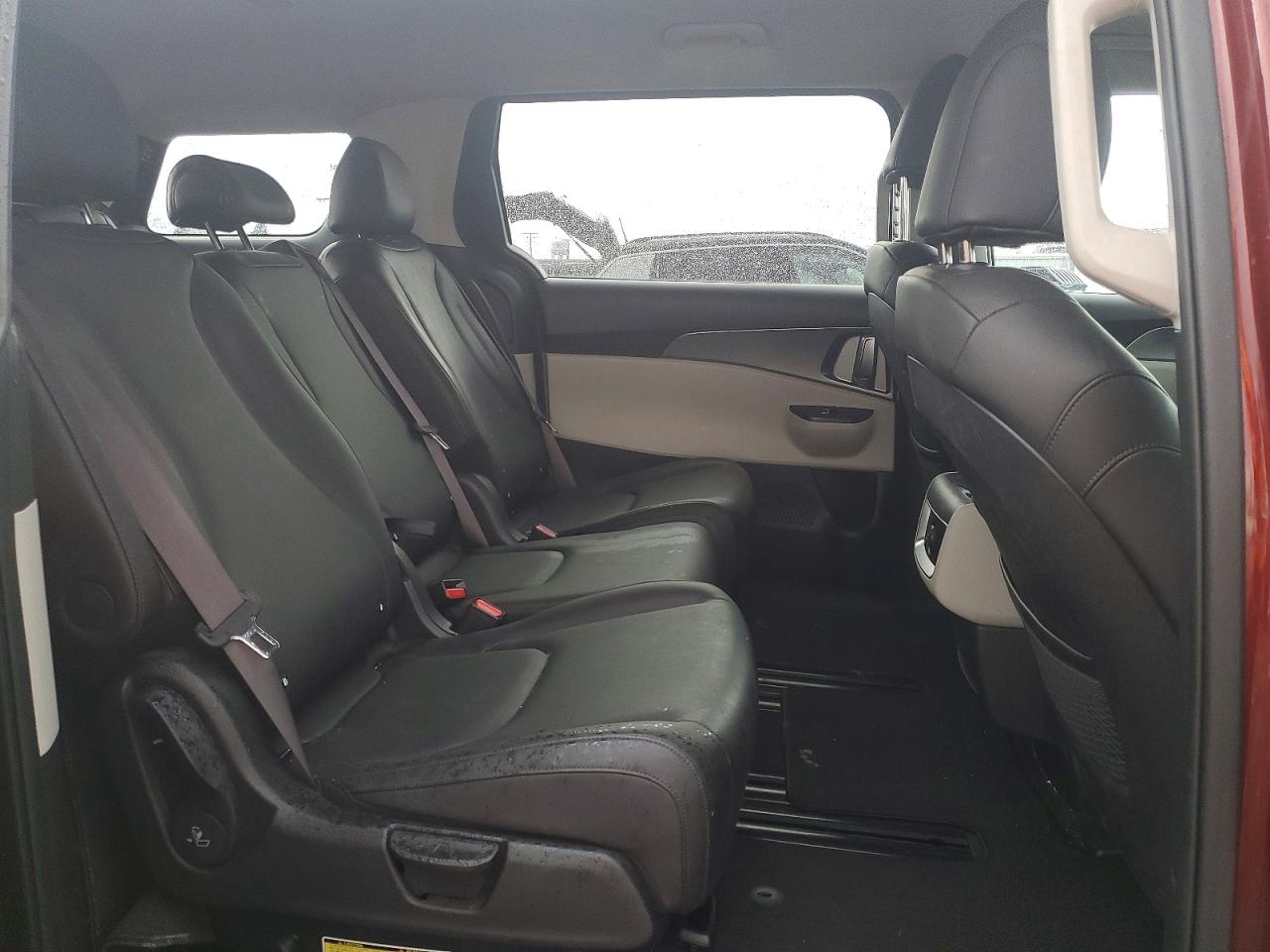 2024 Kia Carnival Lx Red vin: KNDNB4H34R6365488