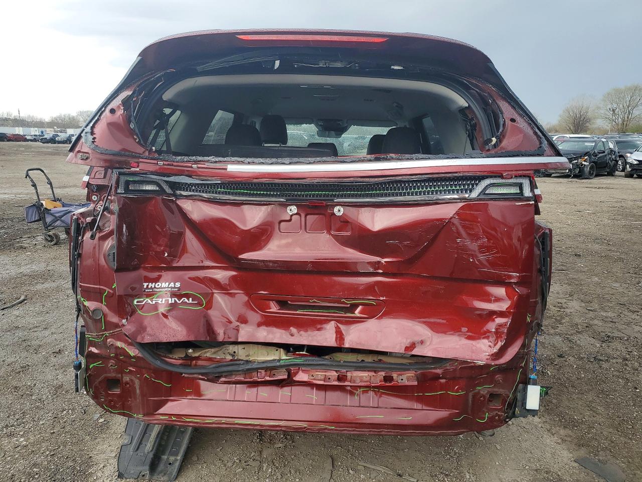 2024 Kia Carnival Lx Red vin: KNDNB4H34R6365488