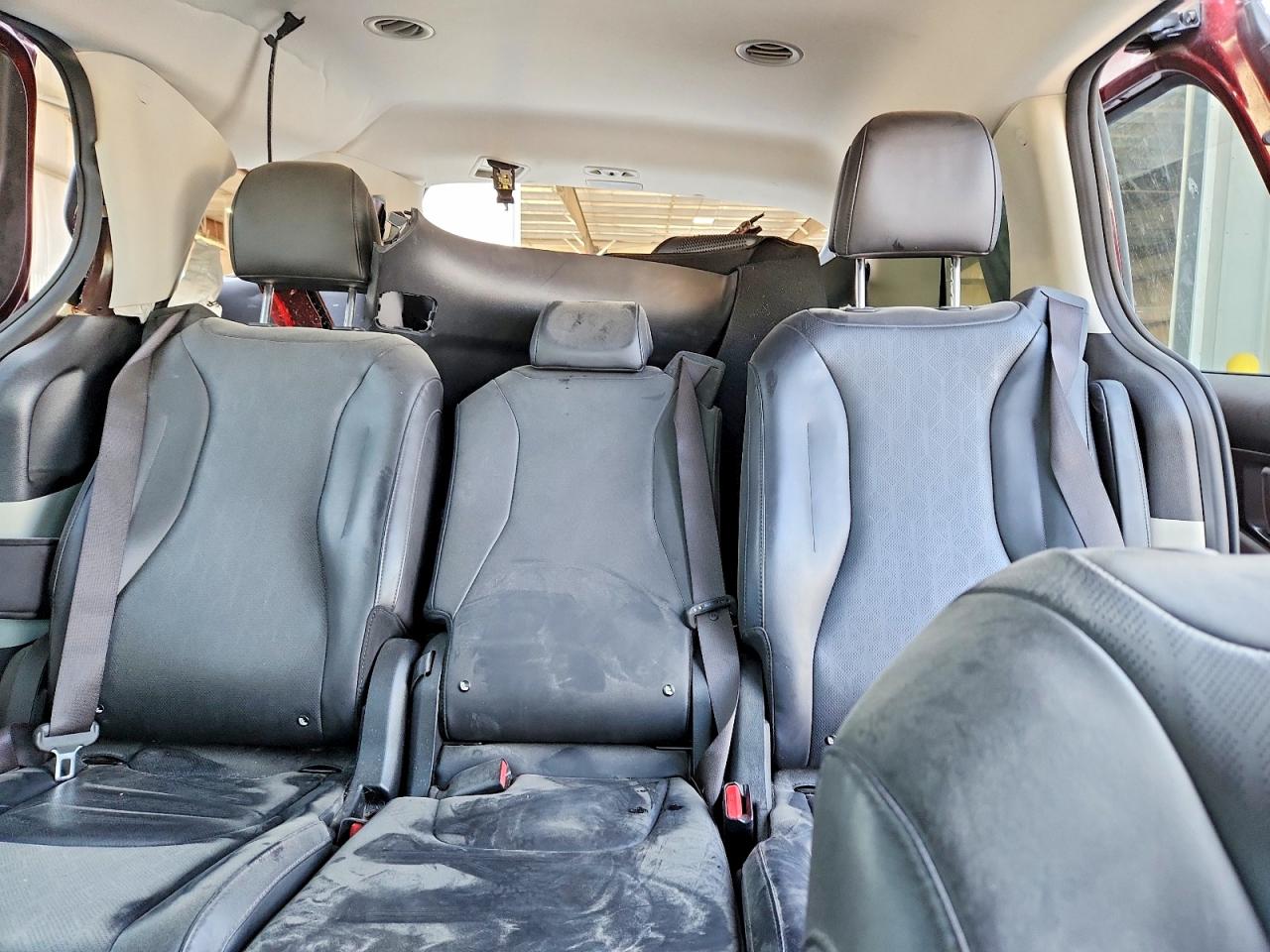 2023 Kia Carnival Lx Red vin: KNDNB4H3XP6234787