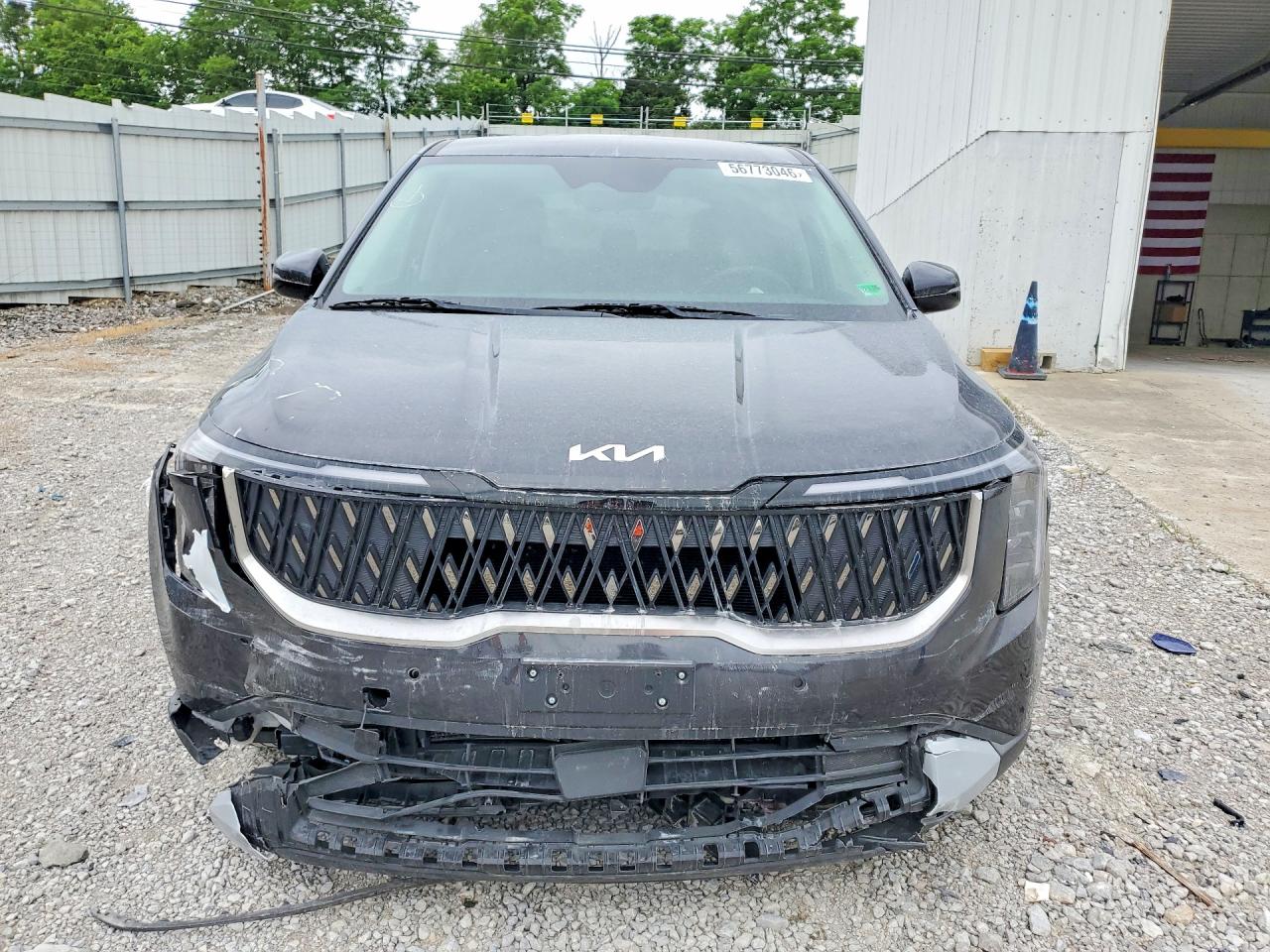 2026 Kia Carnival Lxs Gray vin: KNDNB5K37T6600553