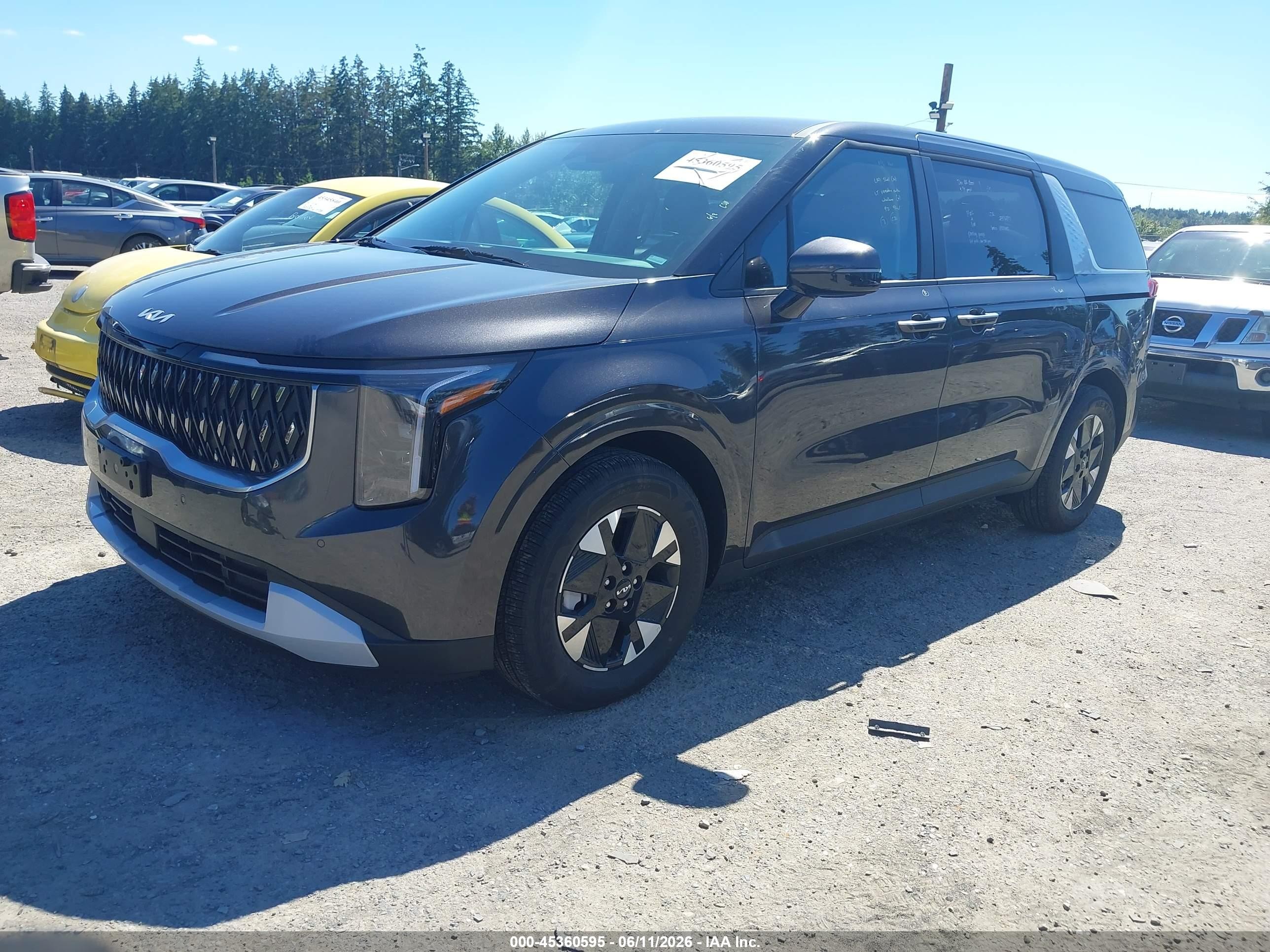 2026 Kia Carnival Mpv Hybrid Lxs Gray vin: KNDNB5KA7T6165628