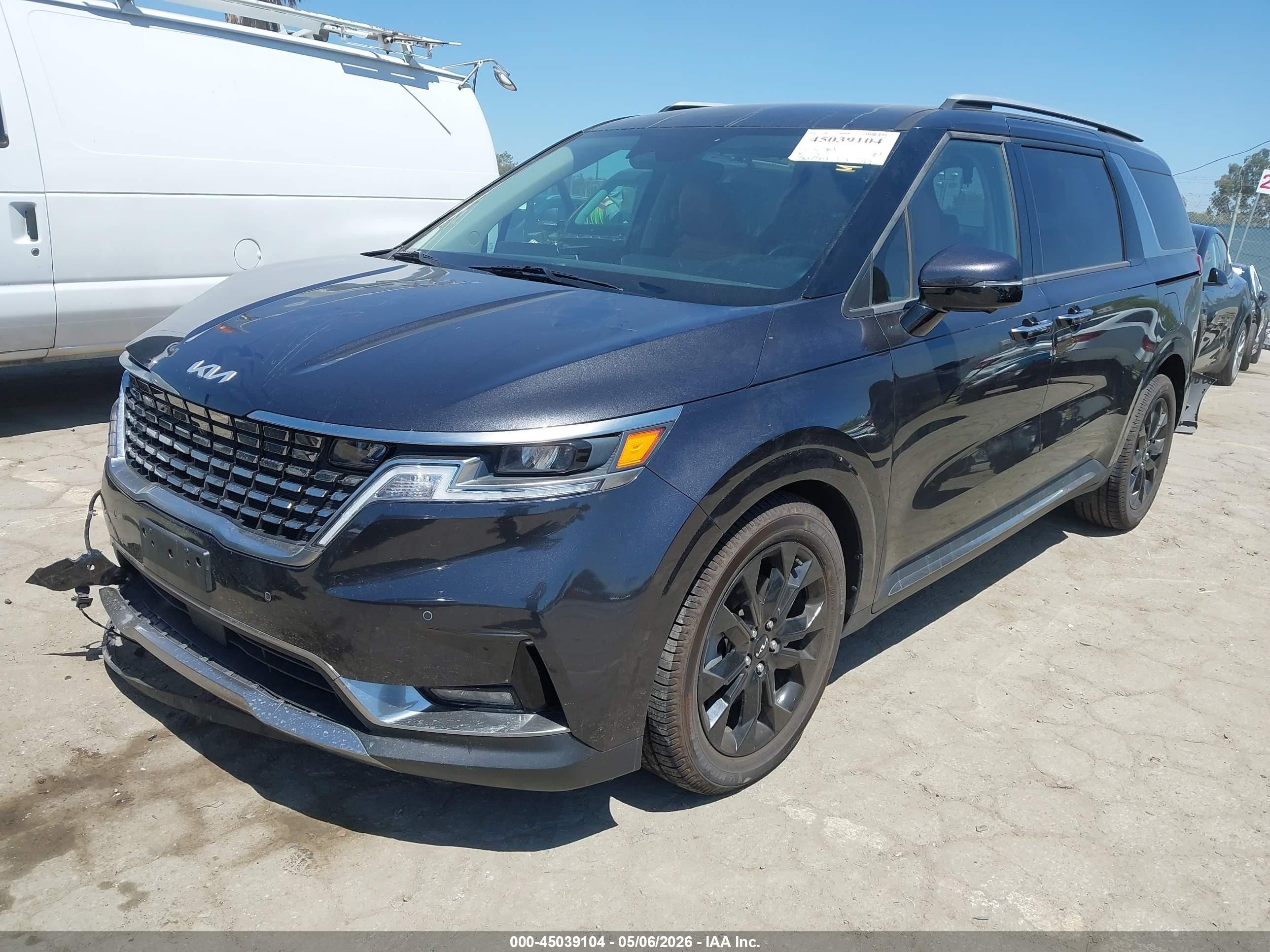 2024 Kia Carnival Mpv Sx Черный vin: KNDNE5H37R6402479