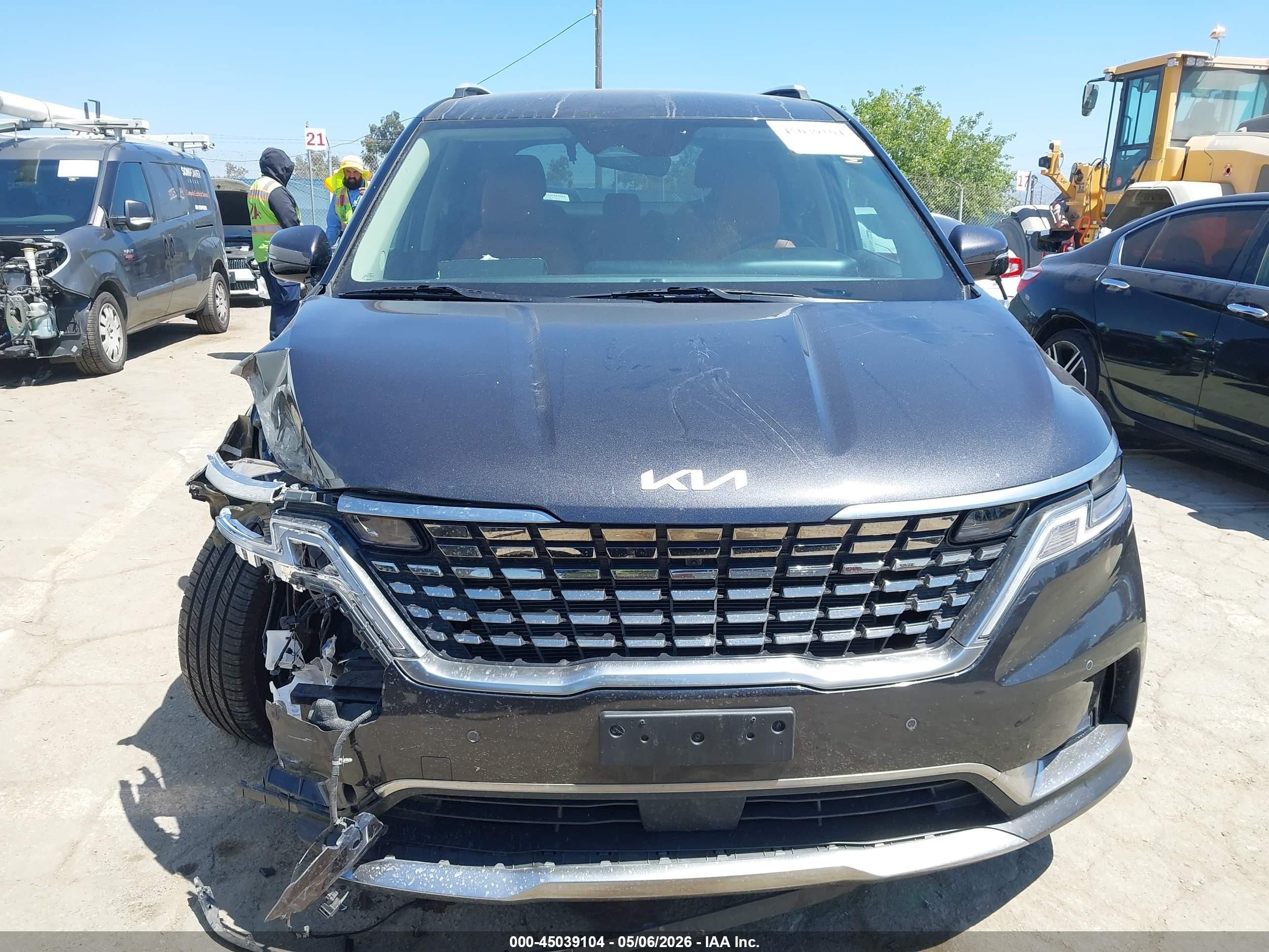 2024 Kia Carnival Mpv Sx Черный vin: KNDNE5H37R6402479