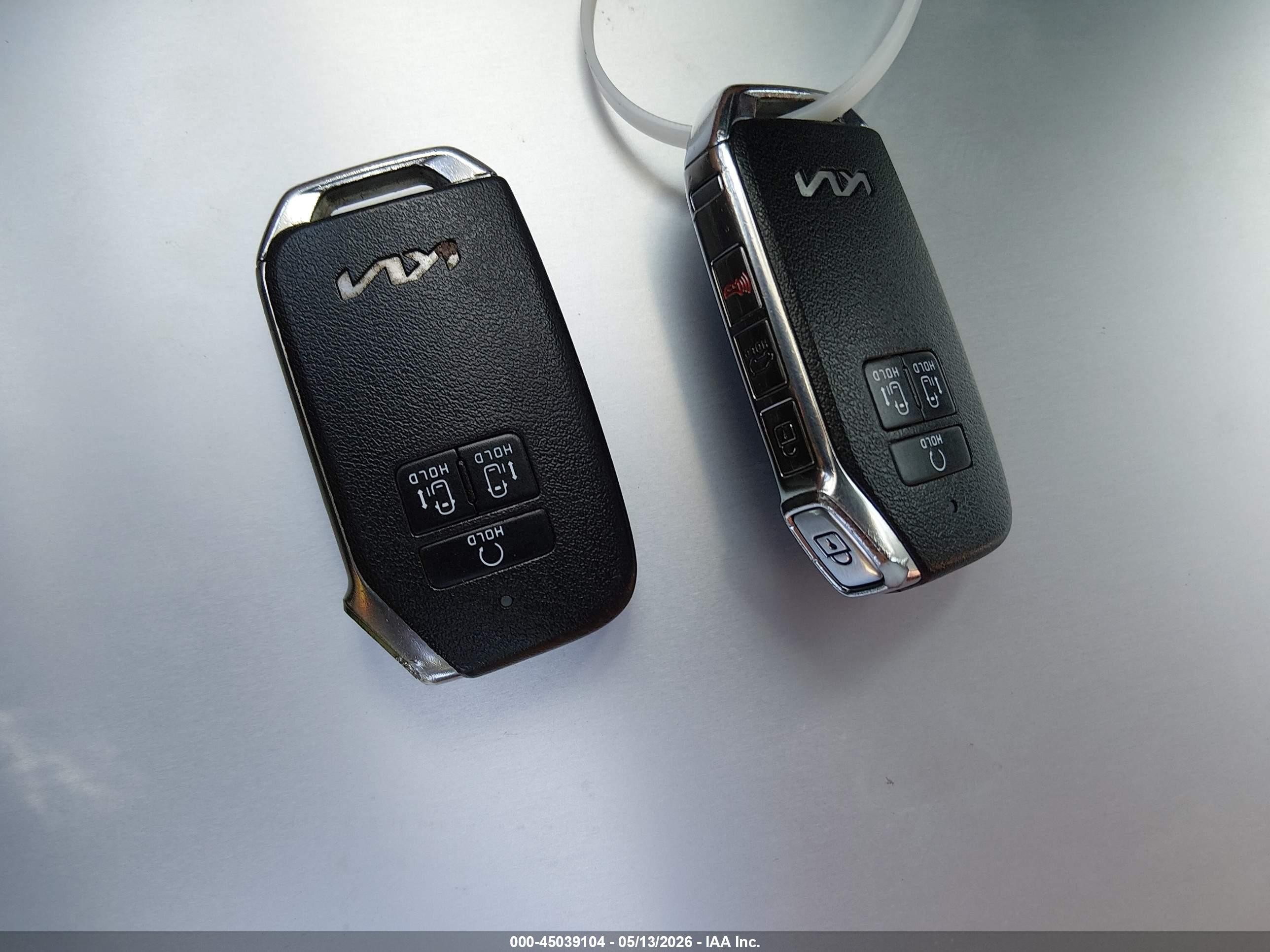 2024 Kia Carnival Mpv Sx Черный vin: KNDNE5H37R6402479