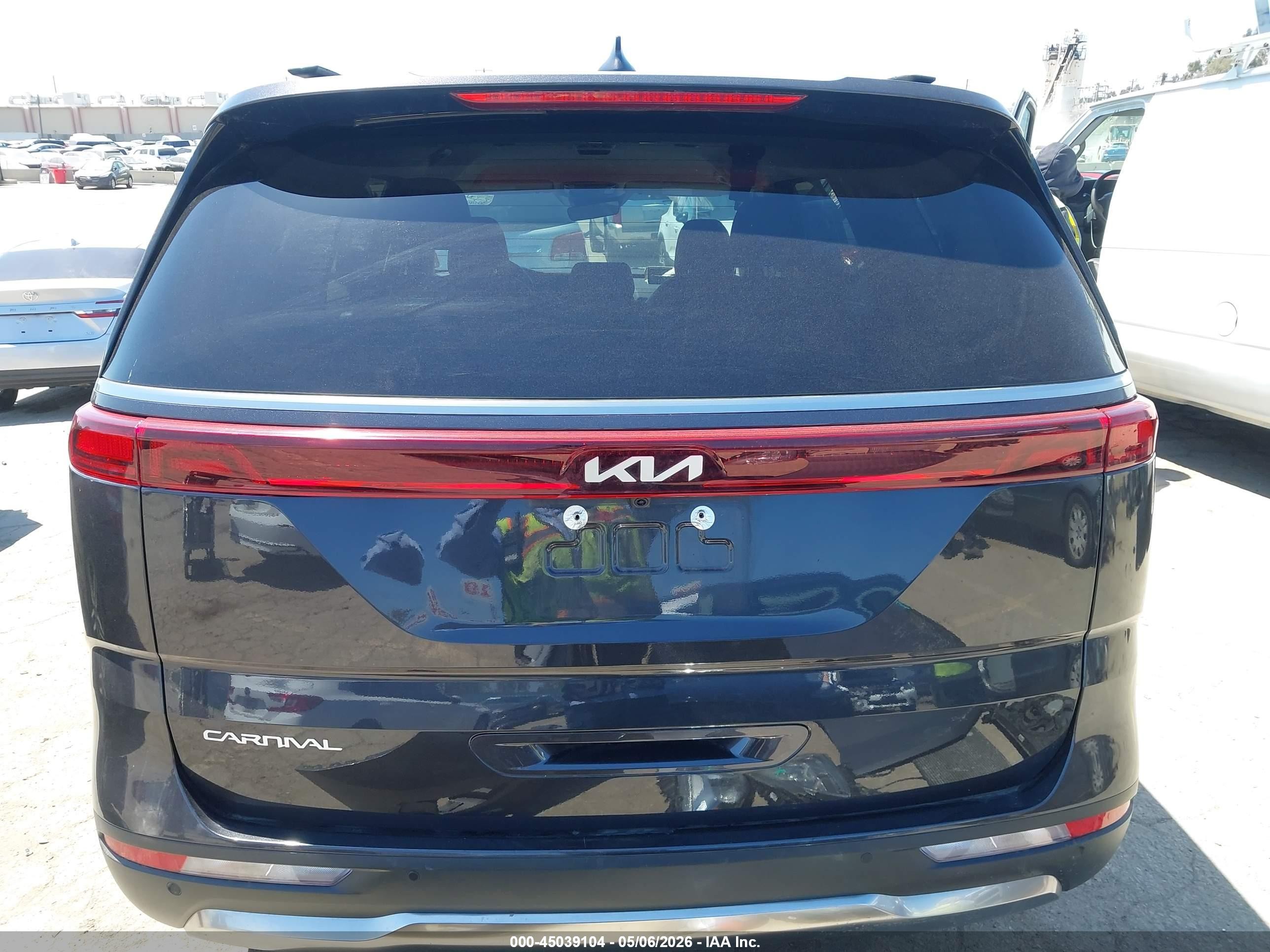 2024 Kia Carnival Mpv Sx Черный vin: KNDNE5H37R6402479