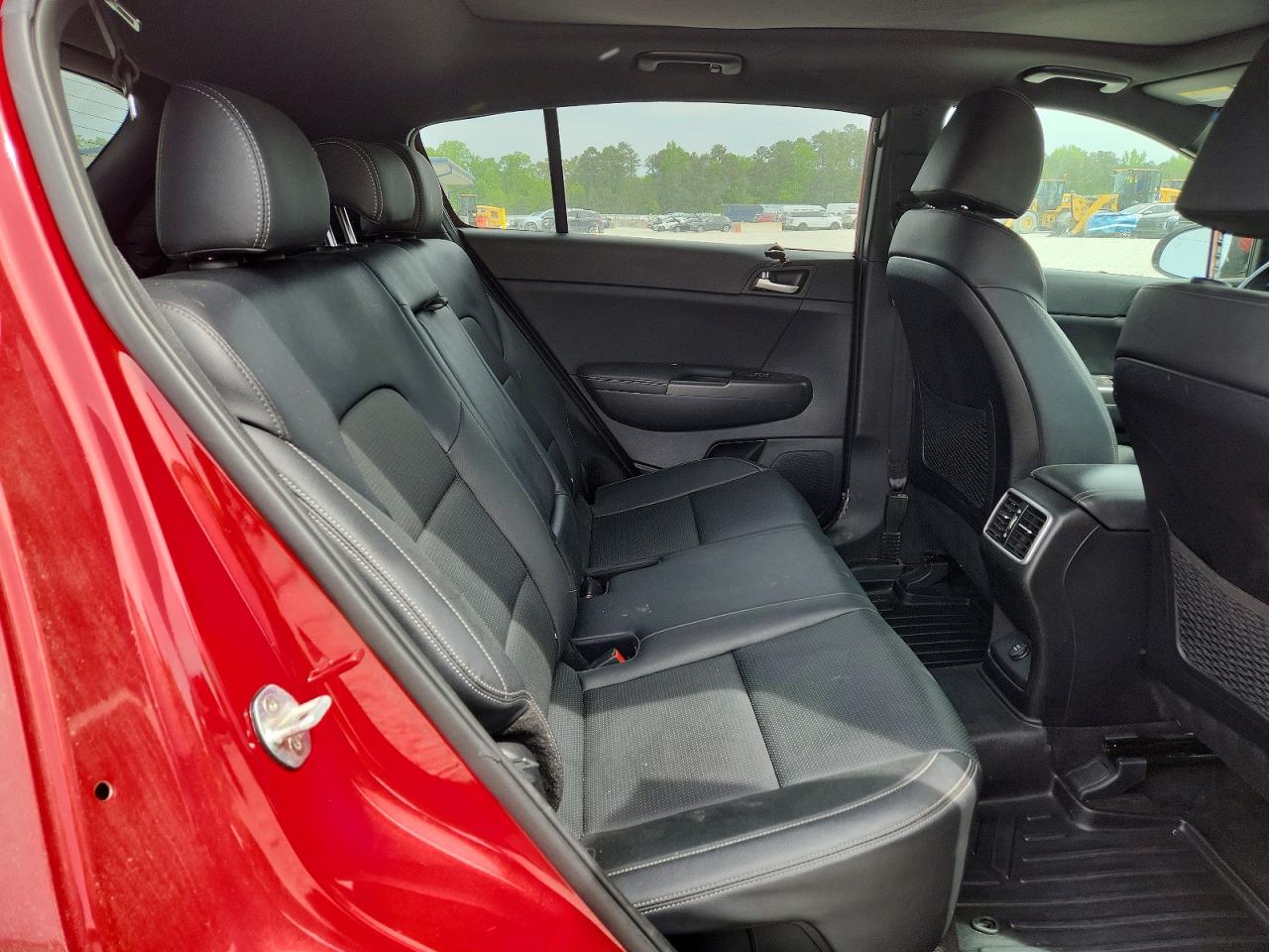 2021 Kia Sportage S Red vin: KNDP6CAC3M7876050