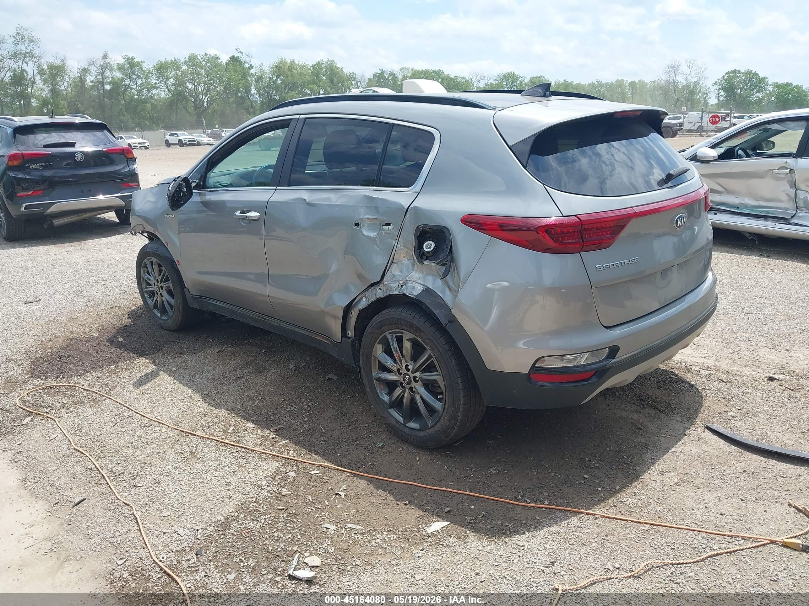 2020 Kia Sportage S Серебряный vin: KNDP6CAC9L7715779