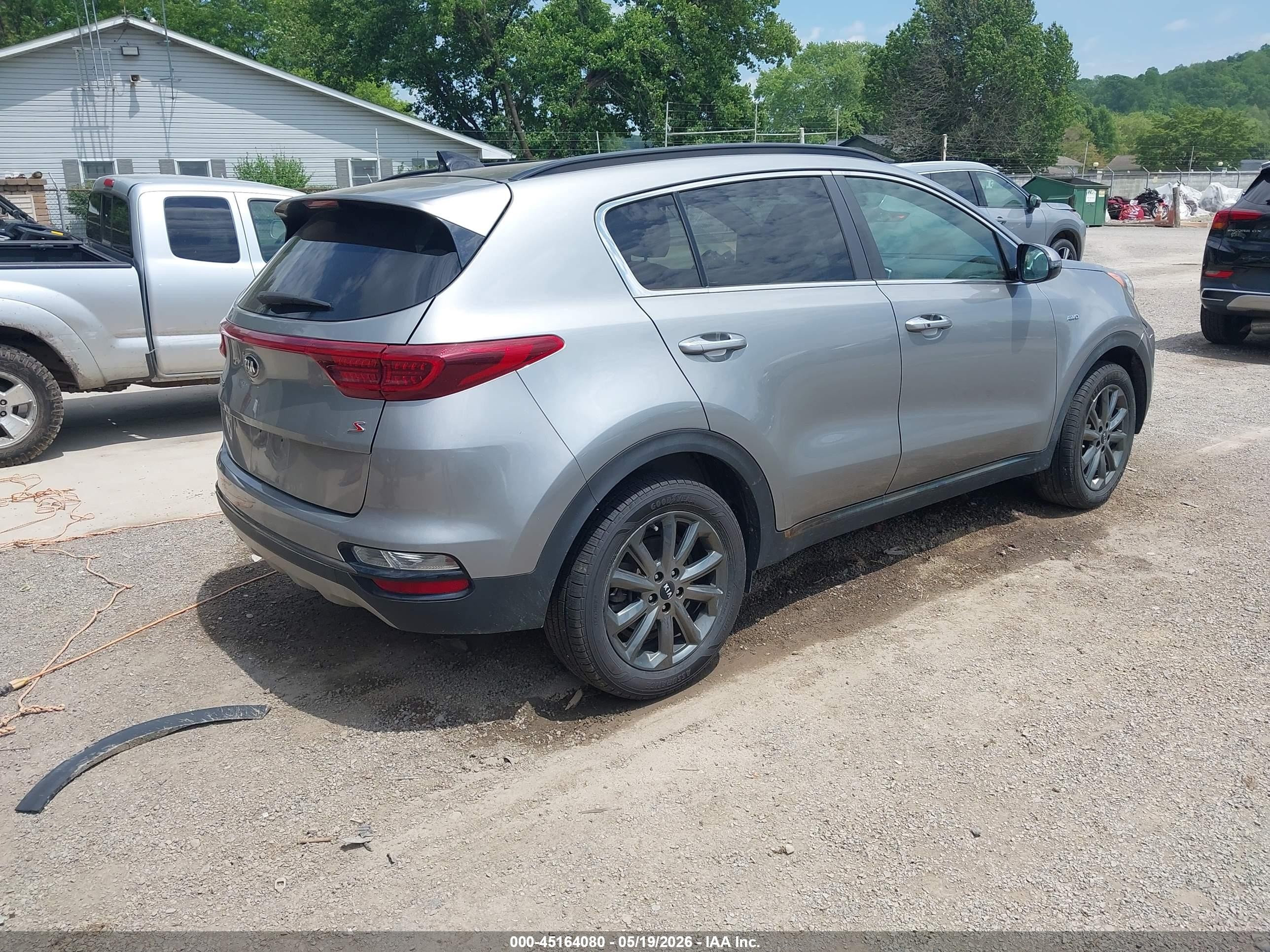 2020 Kia Sportage S Серебряный vin: KNDP6CAC9L7715779
